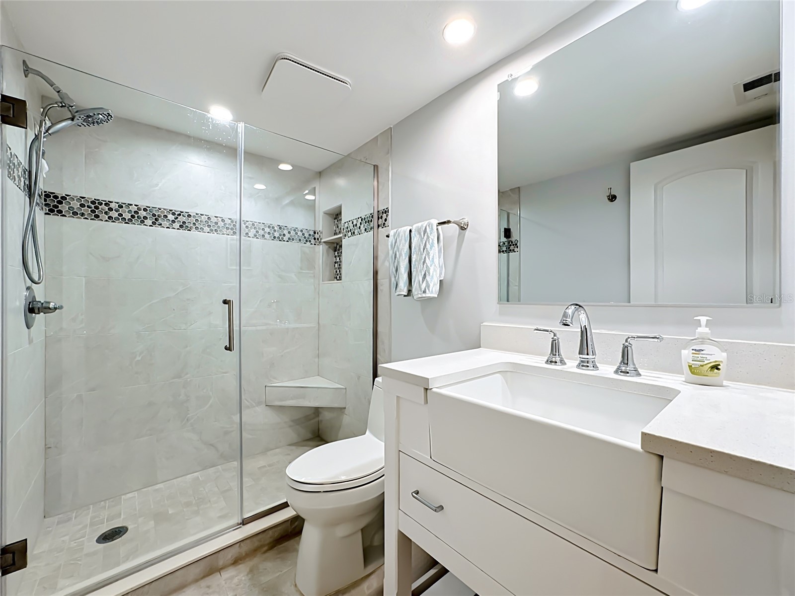 1515 Pelican Point Drive #BA185 Sarasota FL 34231 A4692882 image40