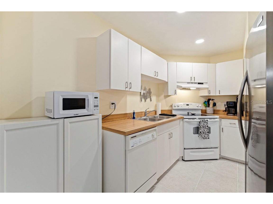 1515 Pinellas Bayway S #14 Saint Petersburg FL 33715 TB8449904 image10