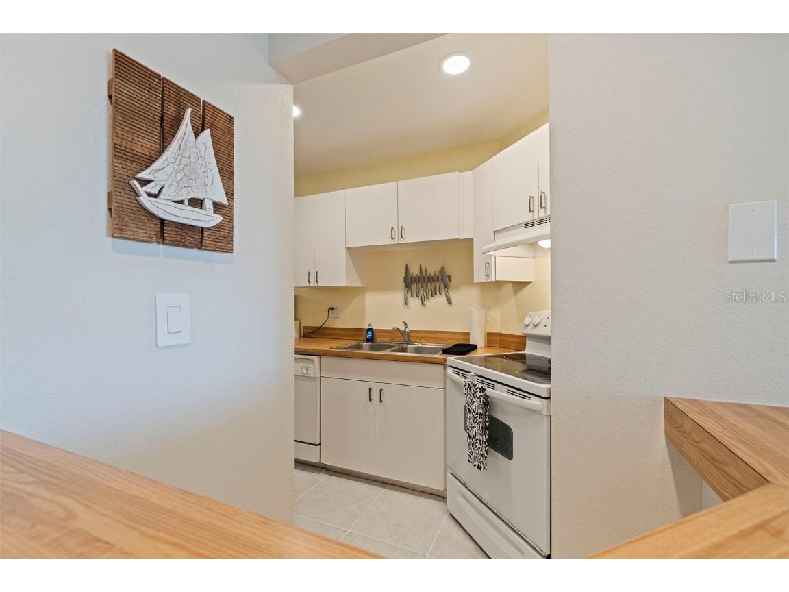 1515 Pinellas Bayway S #14 Saint Petersburg FL 33715 TB8449904 image7