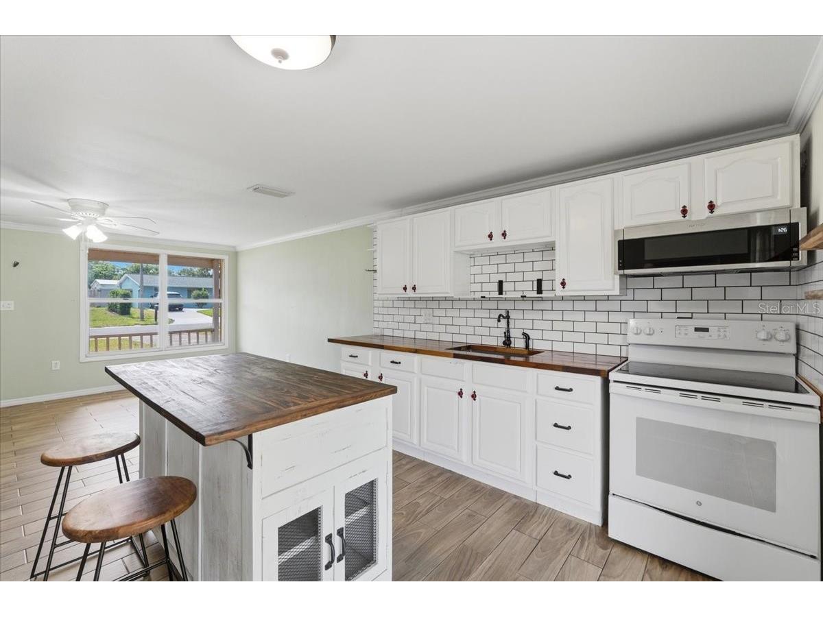1515 Tradewinds Avenue Lakeland FL 33801 L4961957 image12
