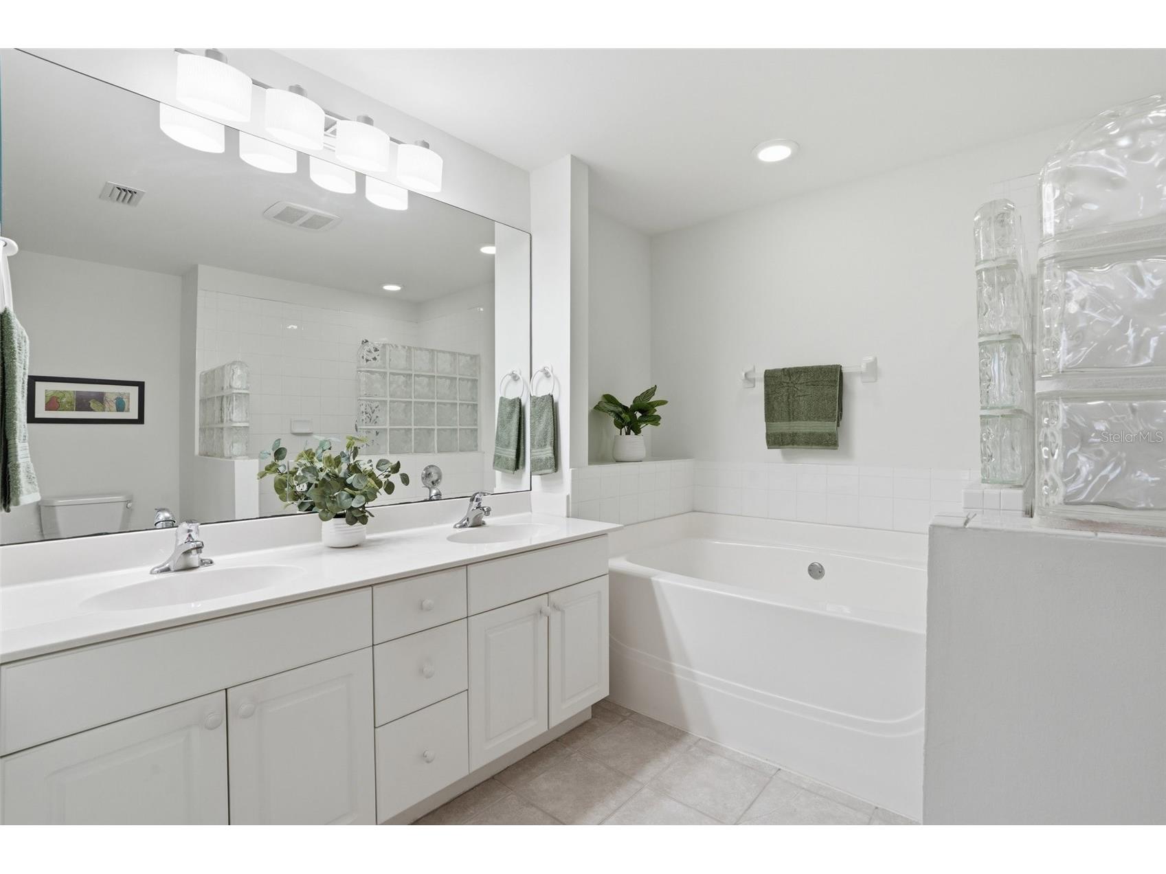 15153 Oxford Cove #2303 Fort Myers FL 33919 C7523220 image29