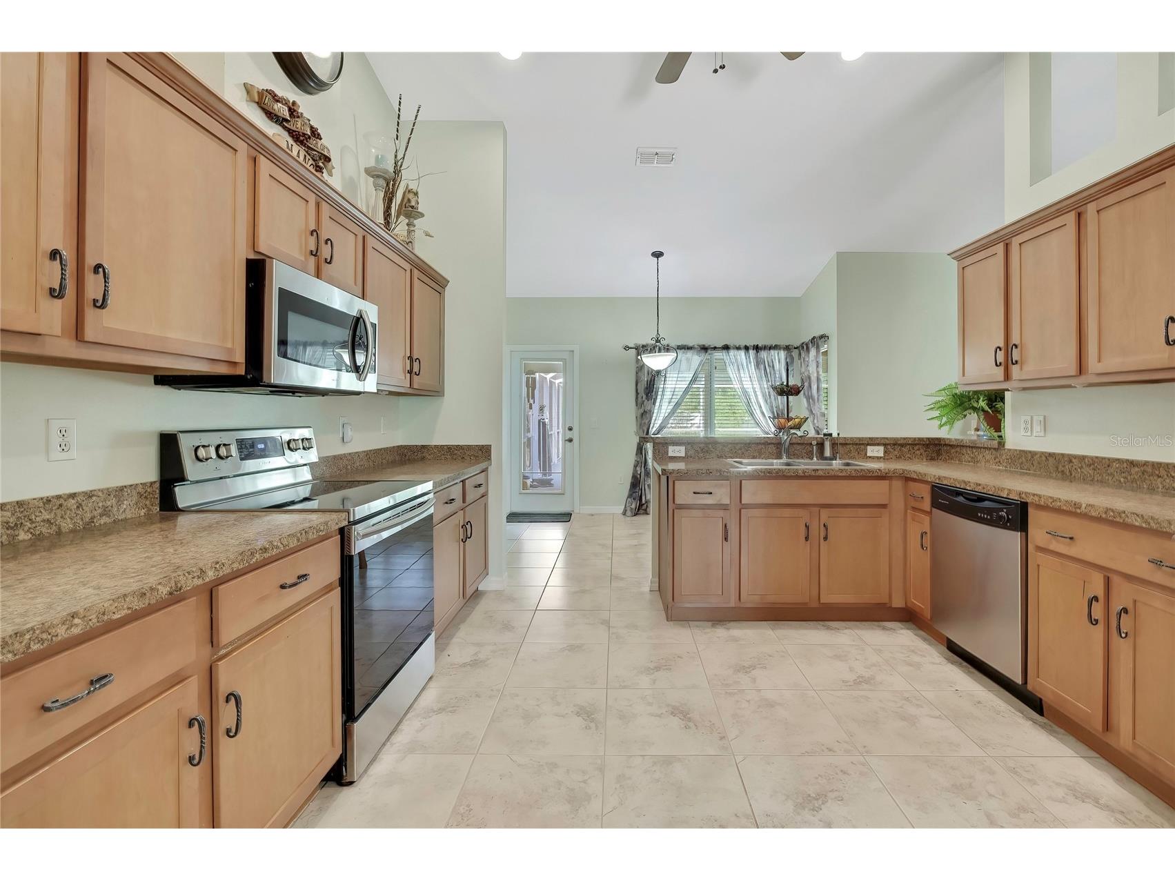 15157 Duck Hawk Road Weeki Wachee FL 34614 W7885013 image10