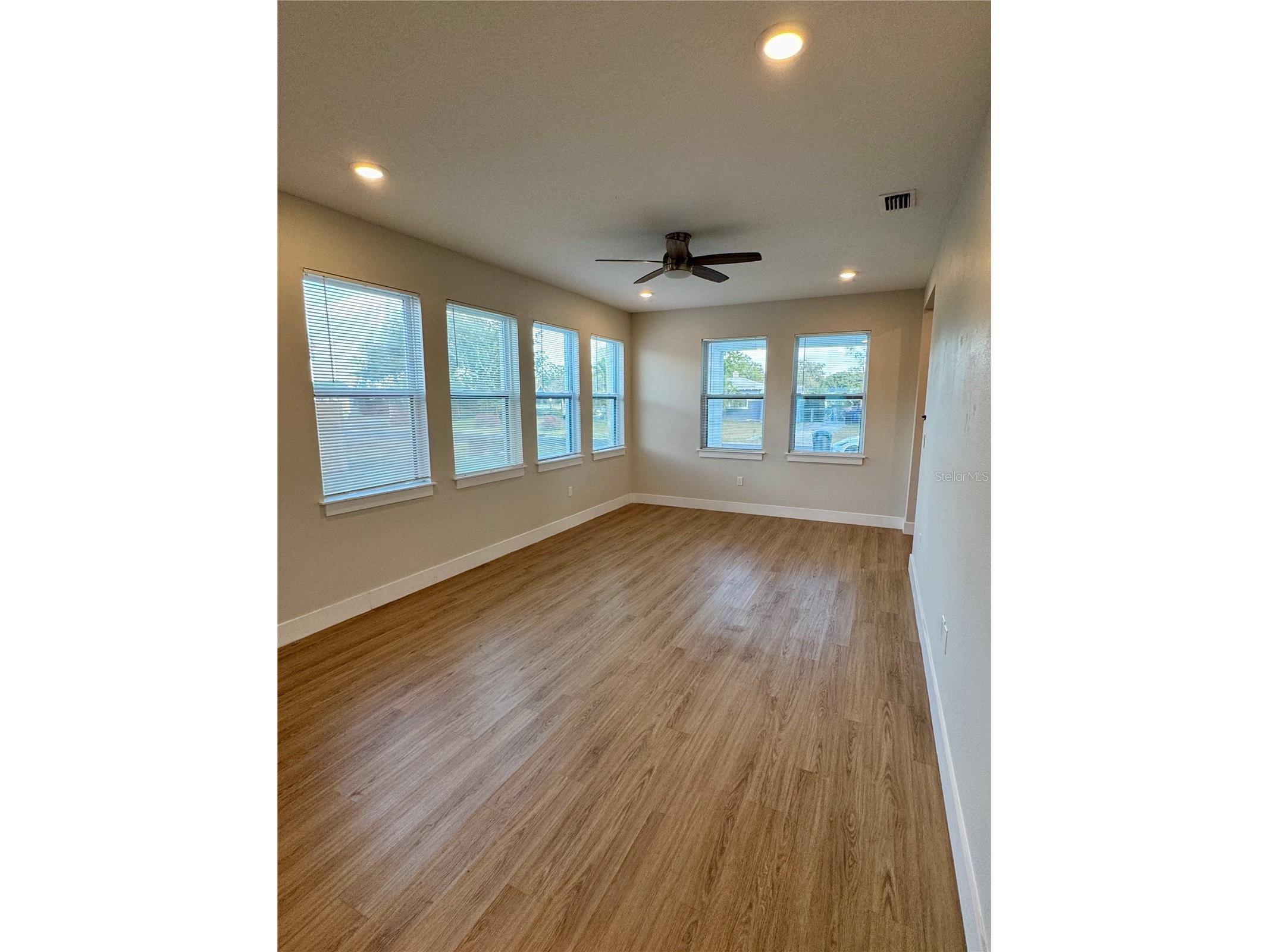 1516 59th Street N Saint Petersburg FL 33710 TB8468271 image7