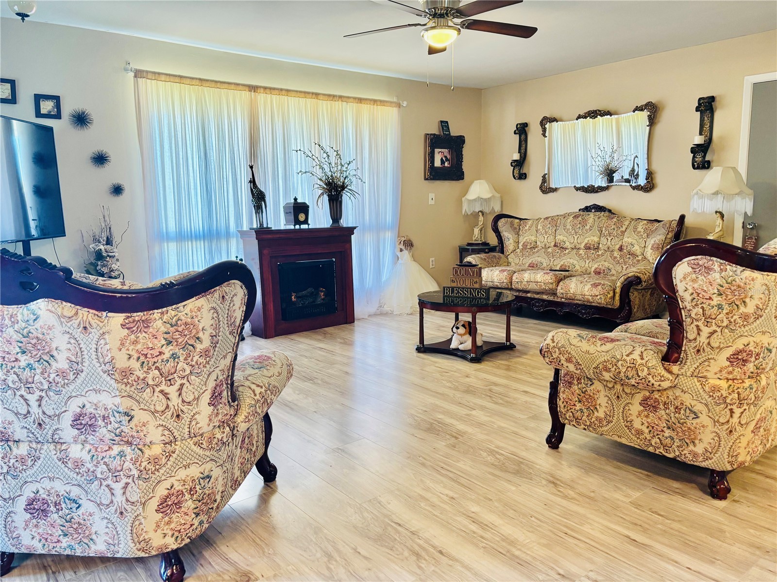 1516 Arrowhead Drive Sun City Center FL 33573 TB8363019 image3