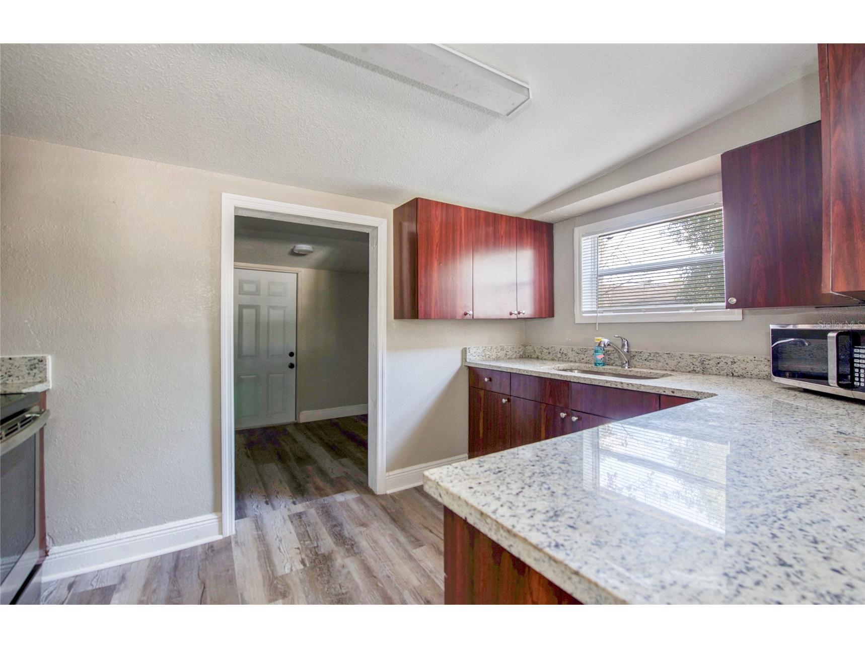 1516 E Waters Avenue Tampa FL 33604 TB8471248 image12