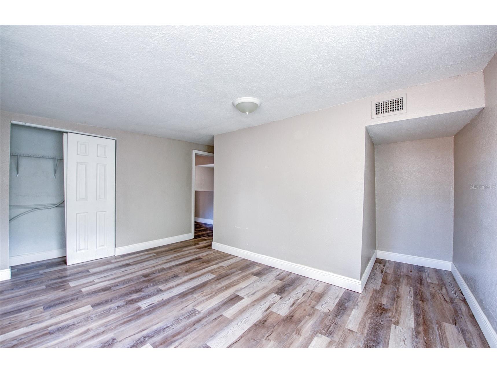 1516 E Waters Avenue Tampa FL 33604 TB8471248 image14