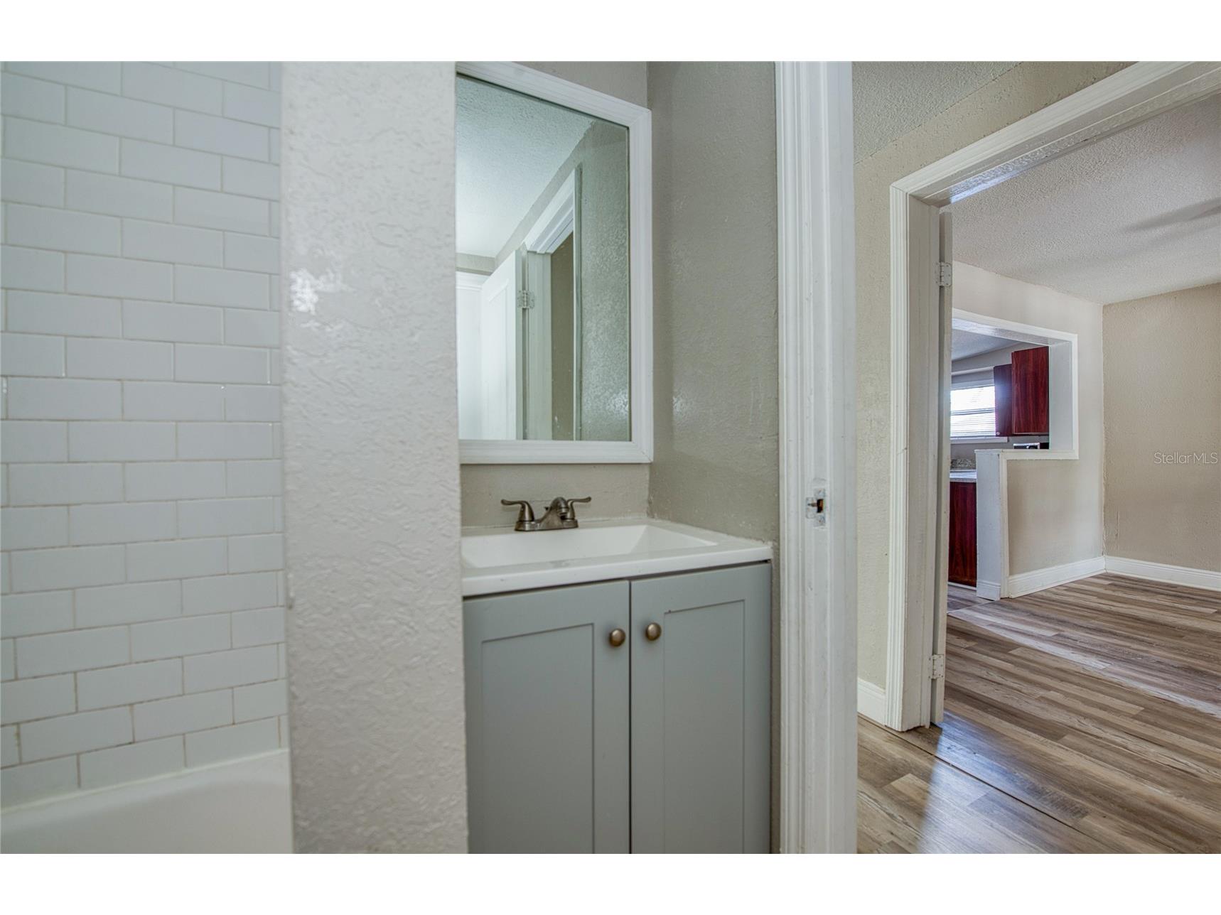 1516 E Waters Avenue Tampa FL 33604 TB8471248 image17