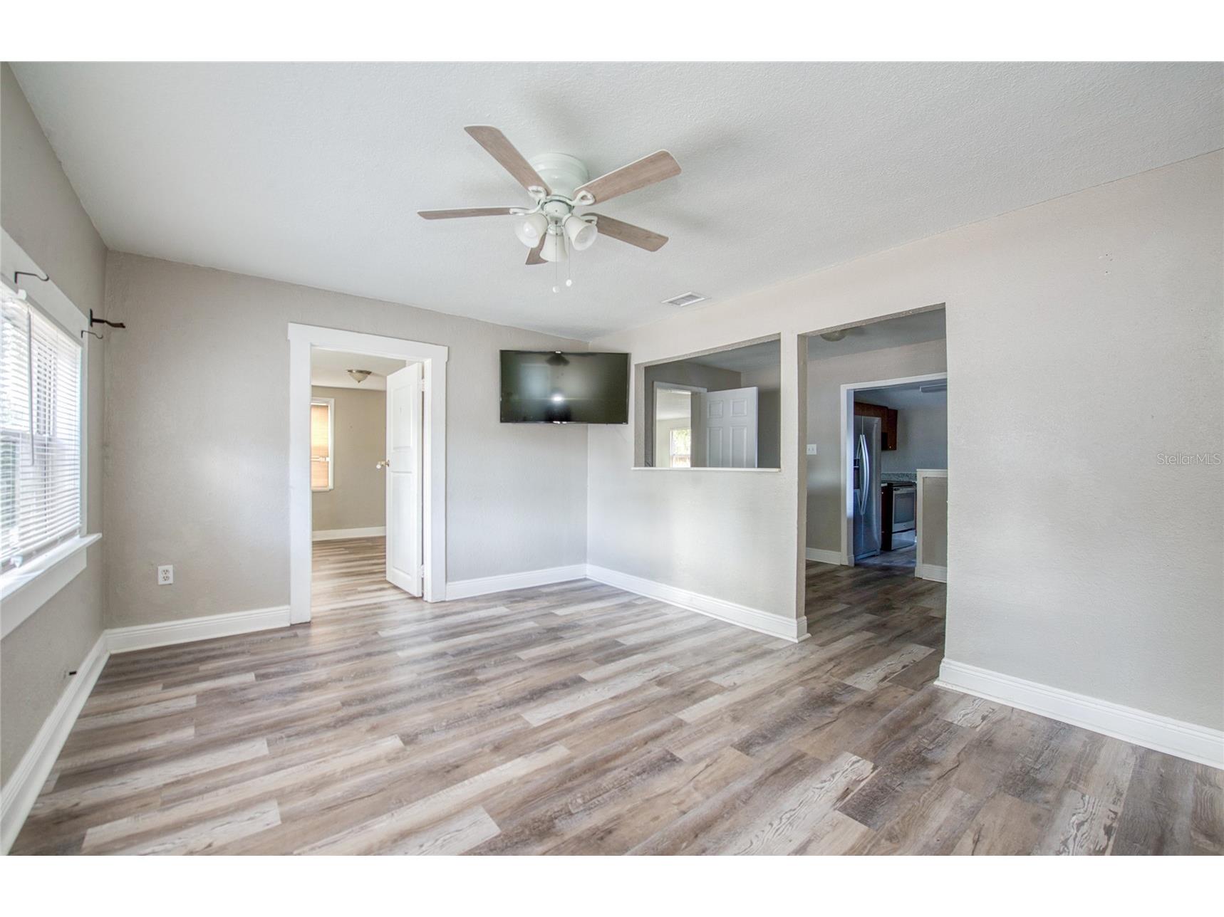 1516 E Waters Avenue Tampa FL 33604 TB8471248 image4