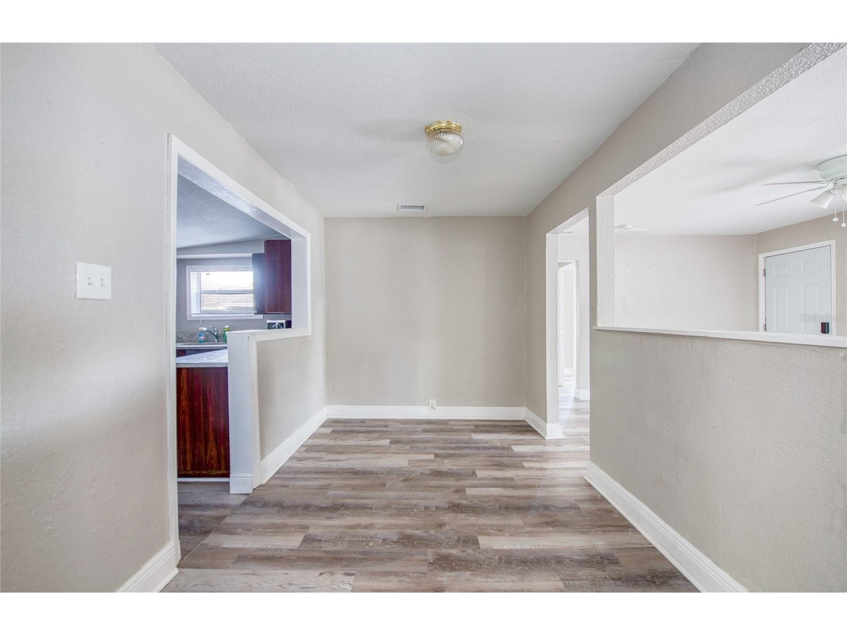 1516 E Waters Avenue Tampa FL 33604 TB8471248 image7