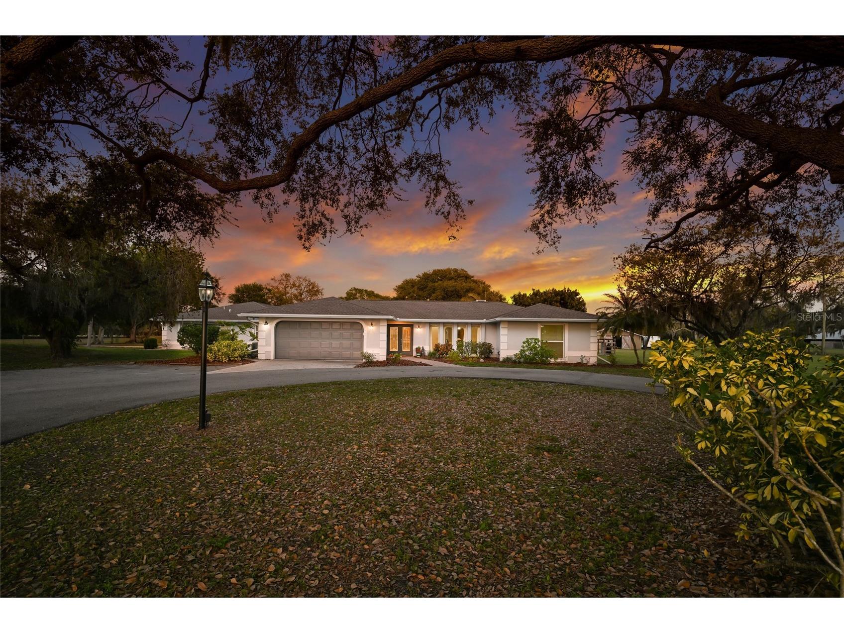 1516 Fox Creek Drive Sarasota FL 34240 A4683593 image1