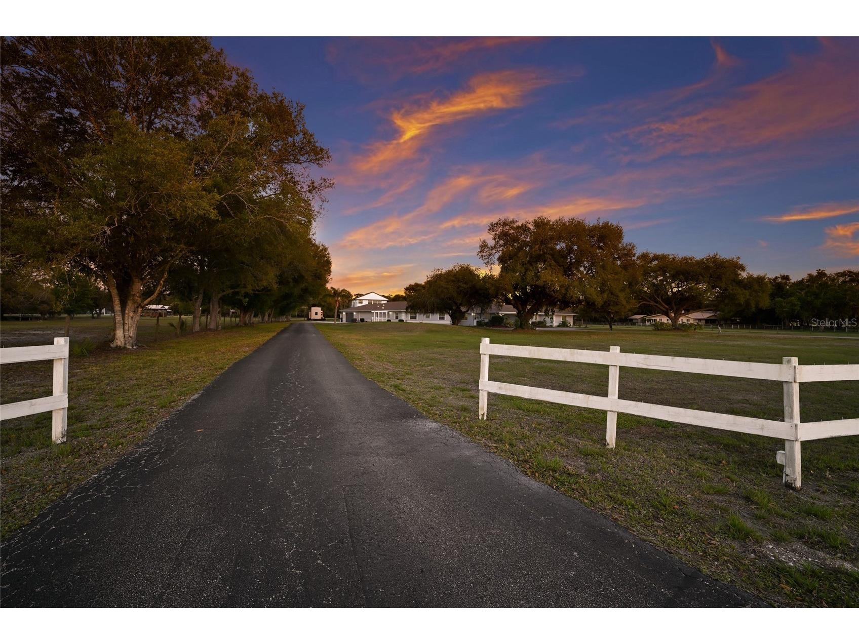 1516 Fox Creek Drive Sarasota FL 34240 A4683593 image10