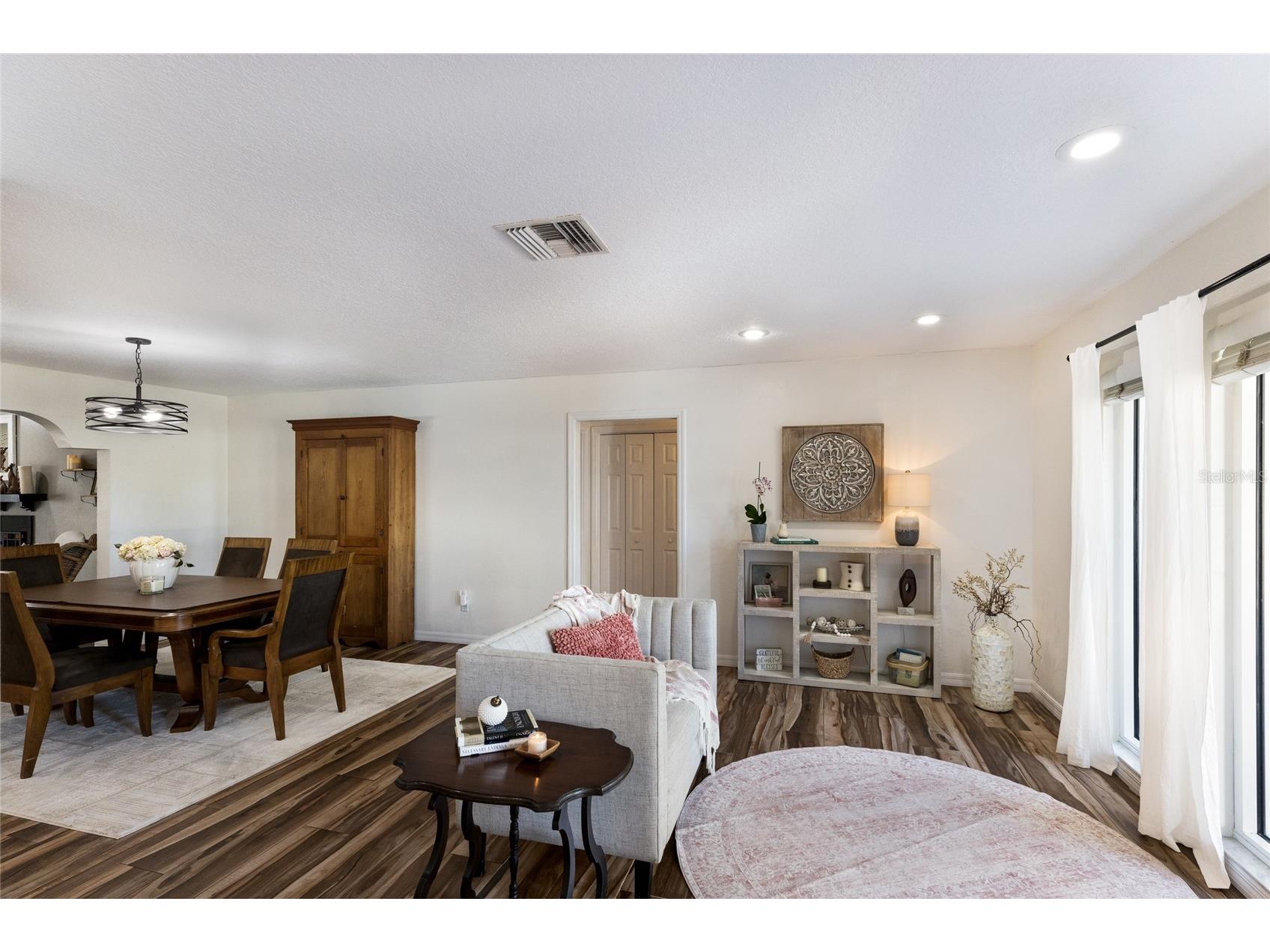 1516 Fox Creek Drive Sarasota FL 34240 A4683593 image16