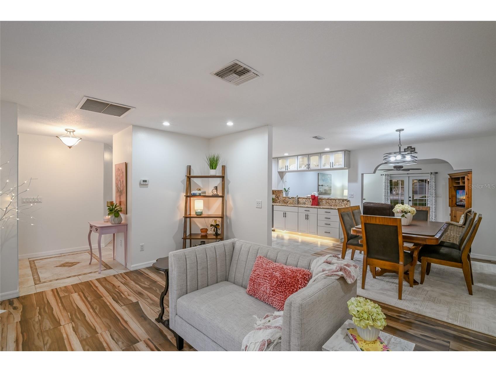 1516 Fox Creek Drive Sarasota FL 34240 A4683593 image19