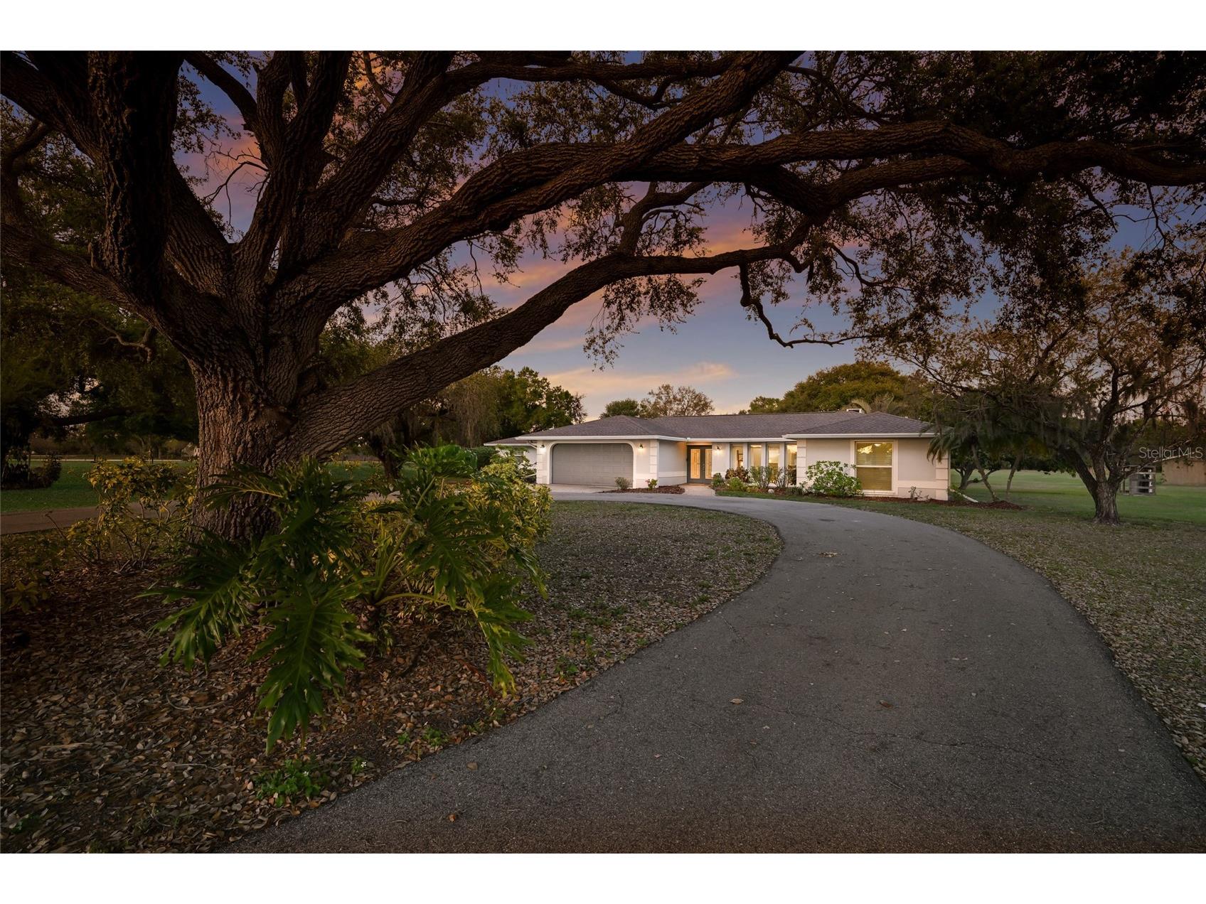 1516 Fox Creek Drive Sarasota FL 34240 A4683593 image2