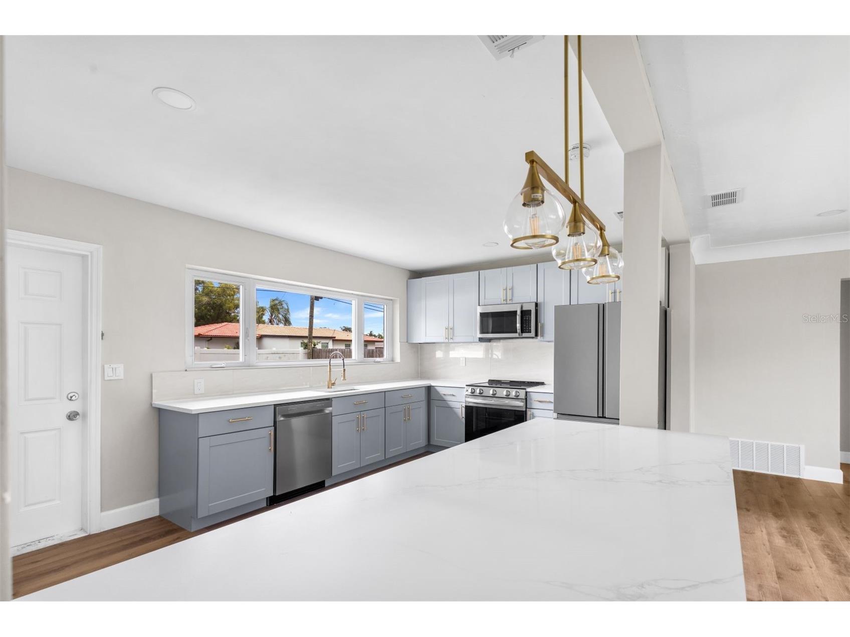 1516 Lemon Street Clearwater FL 33756 TB8519283 image5