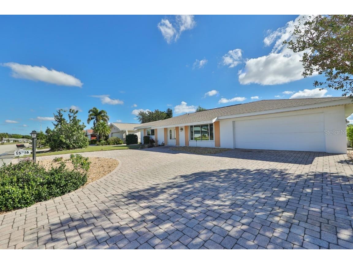 1516 New Bedford Drive Sun City Center FL 33573 - SIMMONS LAKE T3422908 image1