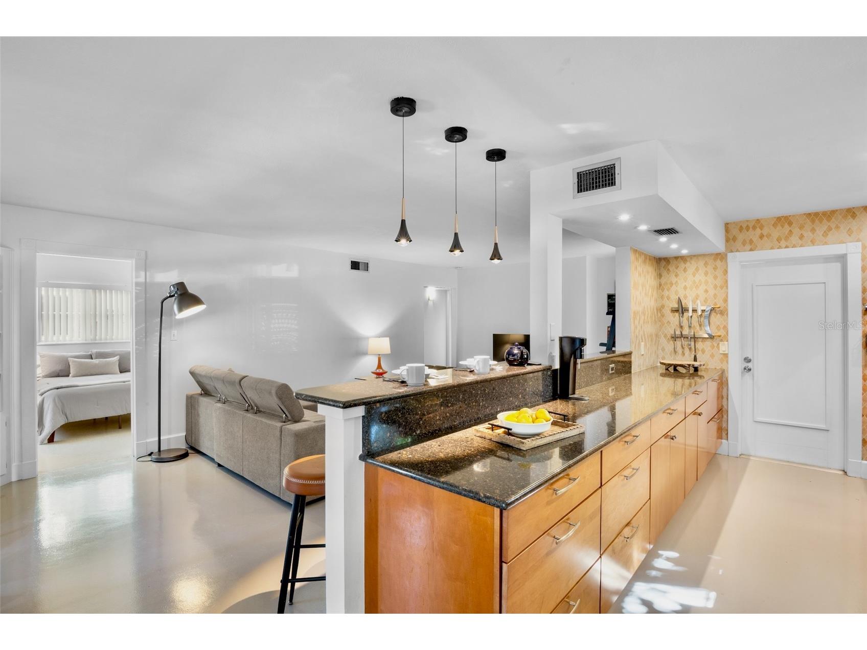 1516 Oak Street Sarasota FL 34236 A4680208 image17