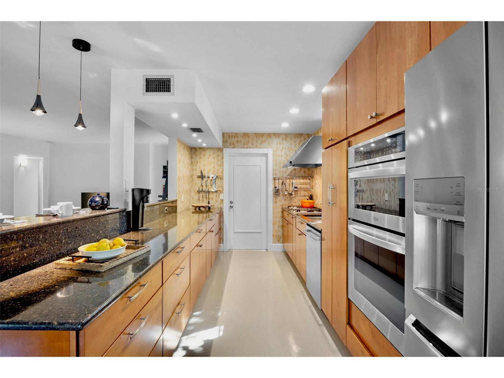 1516 Oak Street Sarasota FL 34236 A4680208 image18