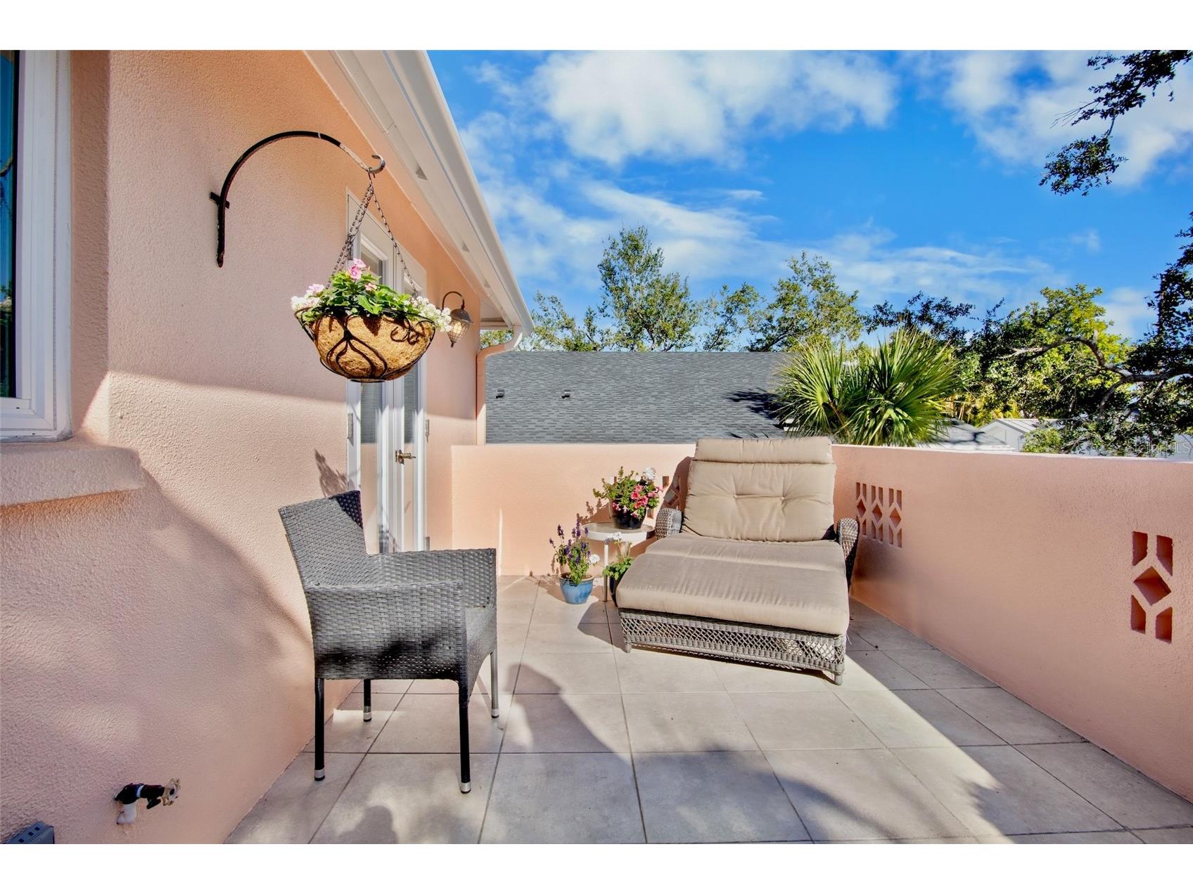 1516 Oak Street Sarasota FL 34236 A4680208 image34
