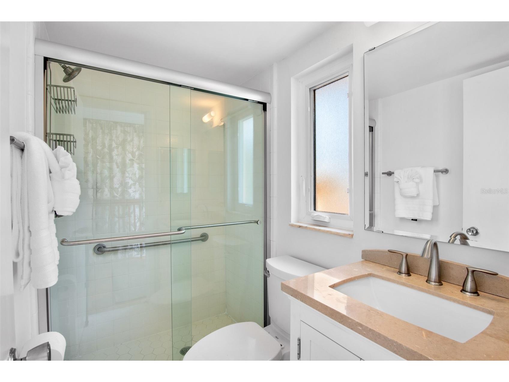1516 Oak Street Sarasota FL 34236 A4680208 image39