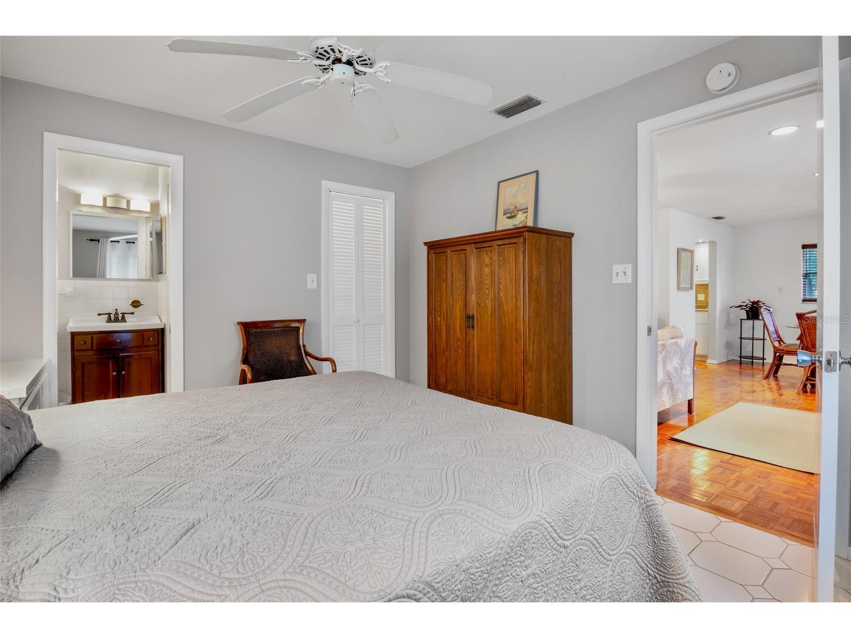 1516 Oak Street Sarasota FL 34236 A4680208 image41