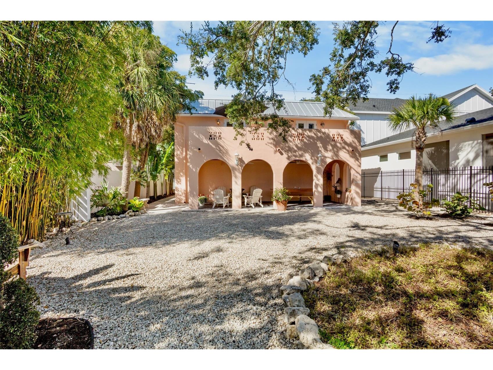 1516 Oak Street Sarasota FL 34236 A4680208 image9