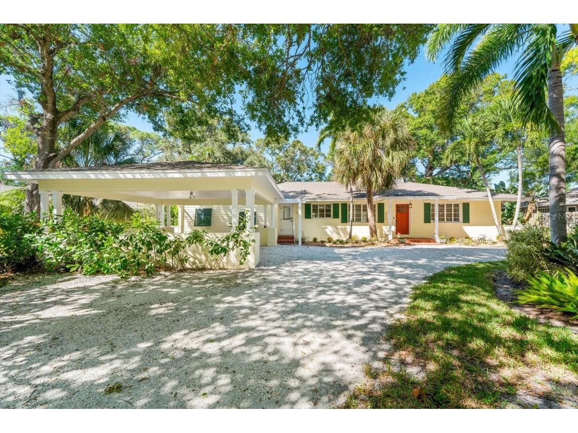 1516 S Orange Avenue Sarasota FL 34239 A4587837 image1