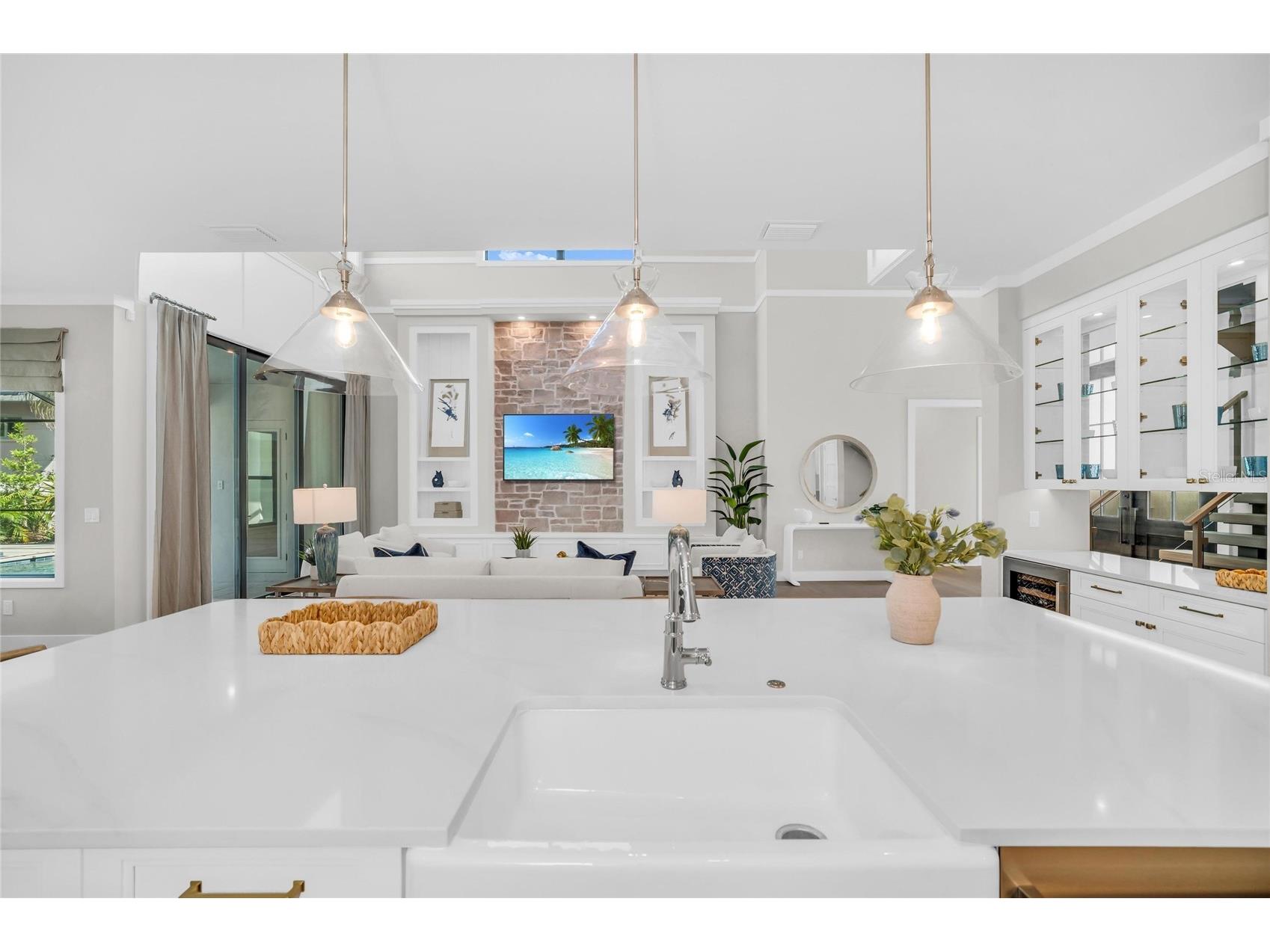 1516 S Orange Avenue Sarasota FL 34239 A4676686 image27