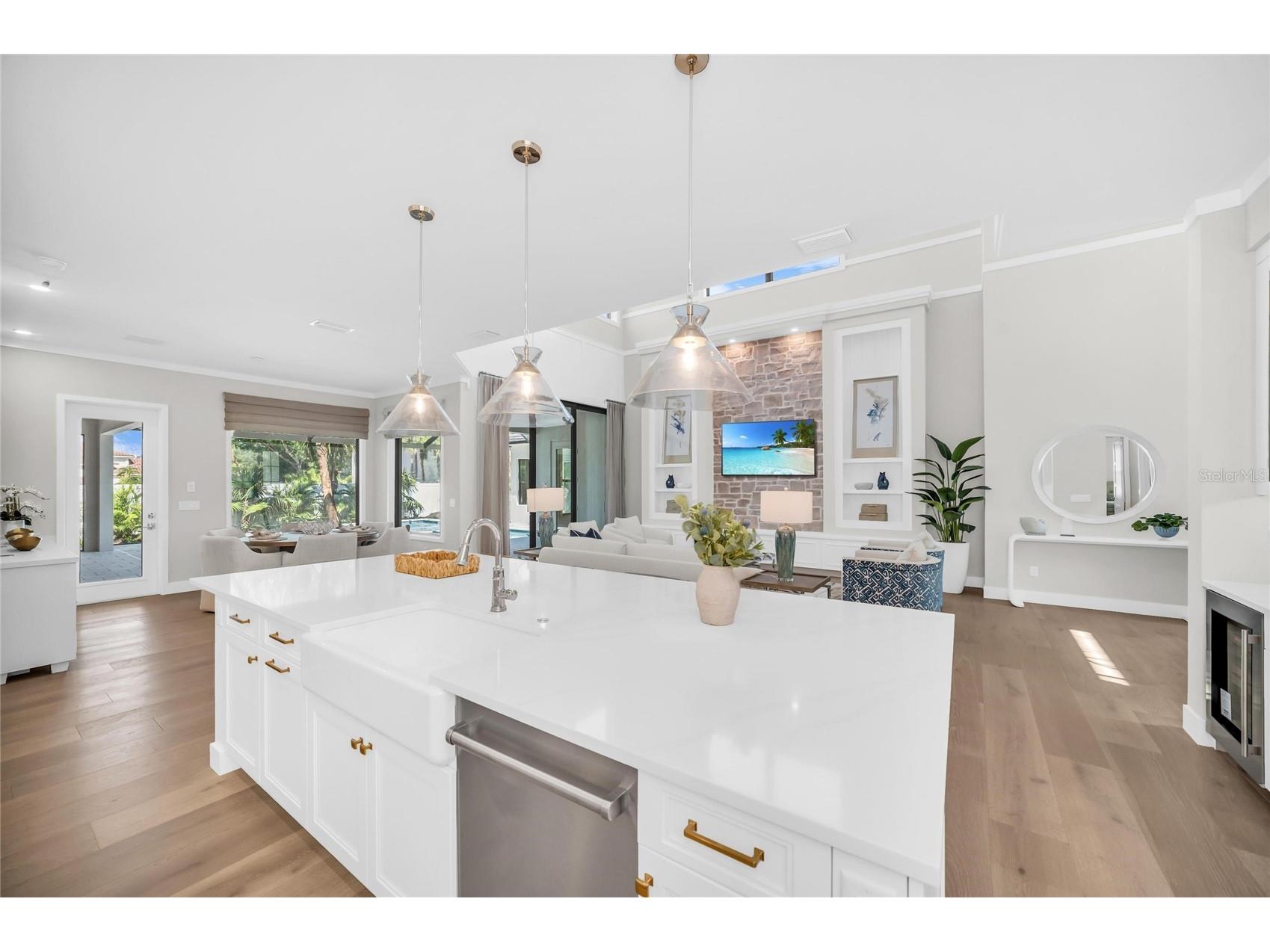 1516 S Orange Avenue Sarasota FL 34239 A4676686 image28