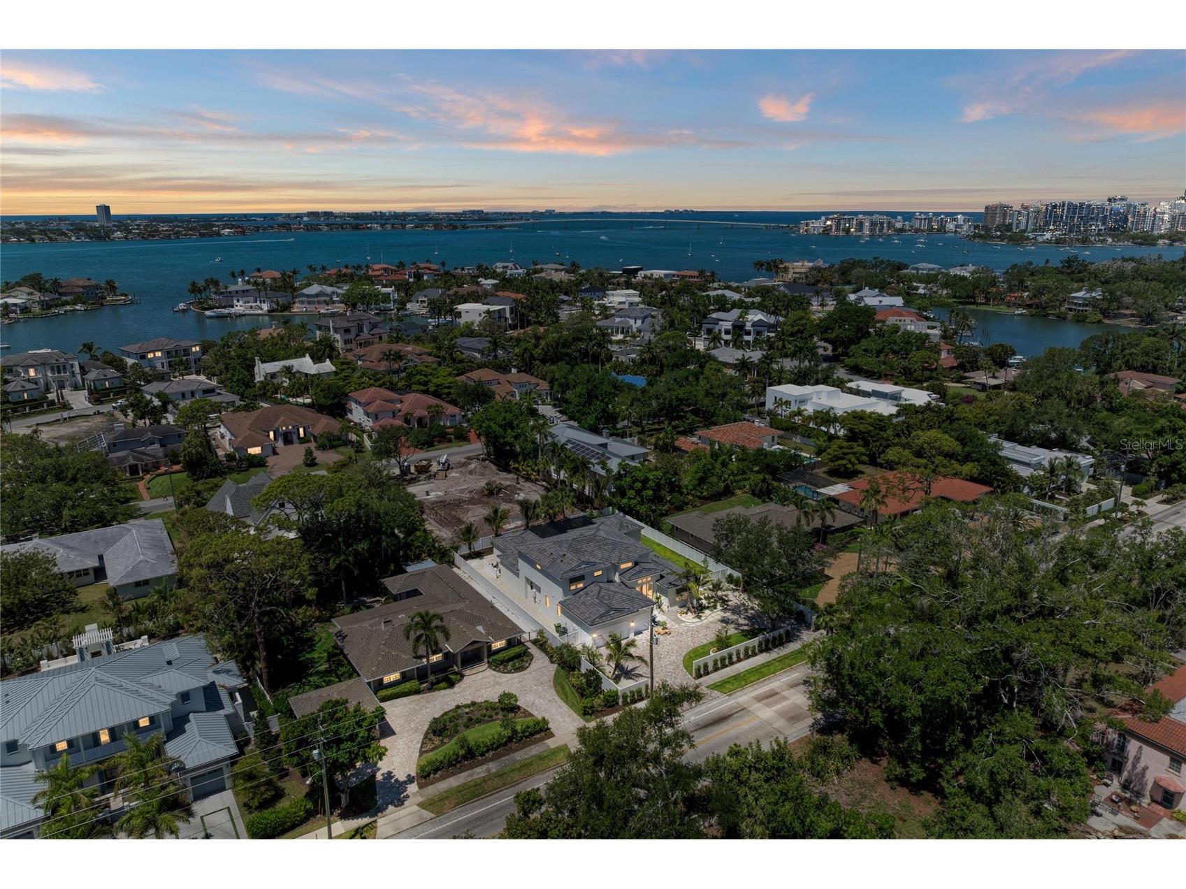 1516 S Orange Avenue Sarasota FL 34239 A4676686 image3