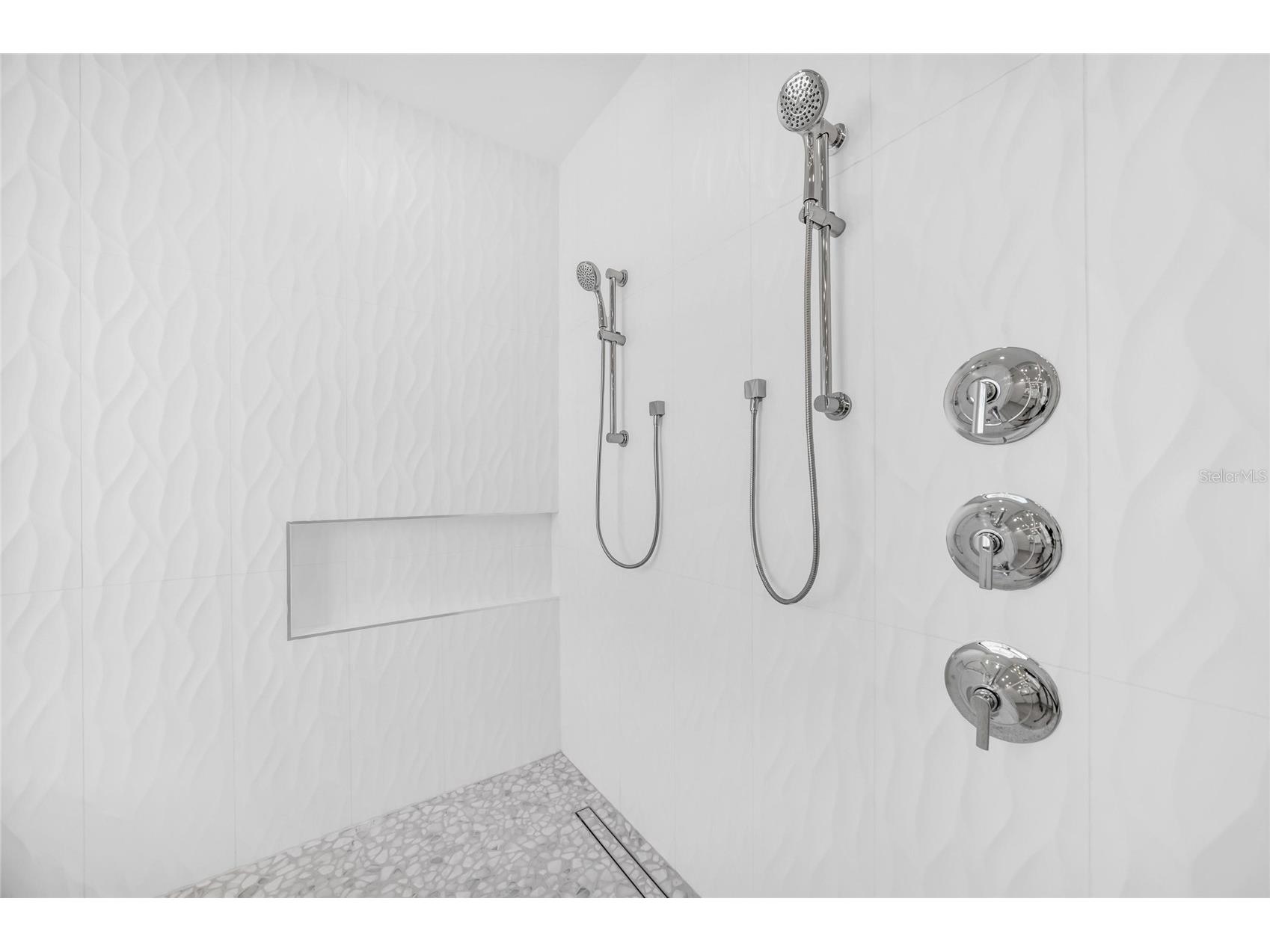 1516 S Orange Avenue Sarasota FL 34239 A4676686 image42