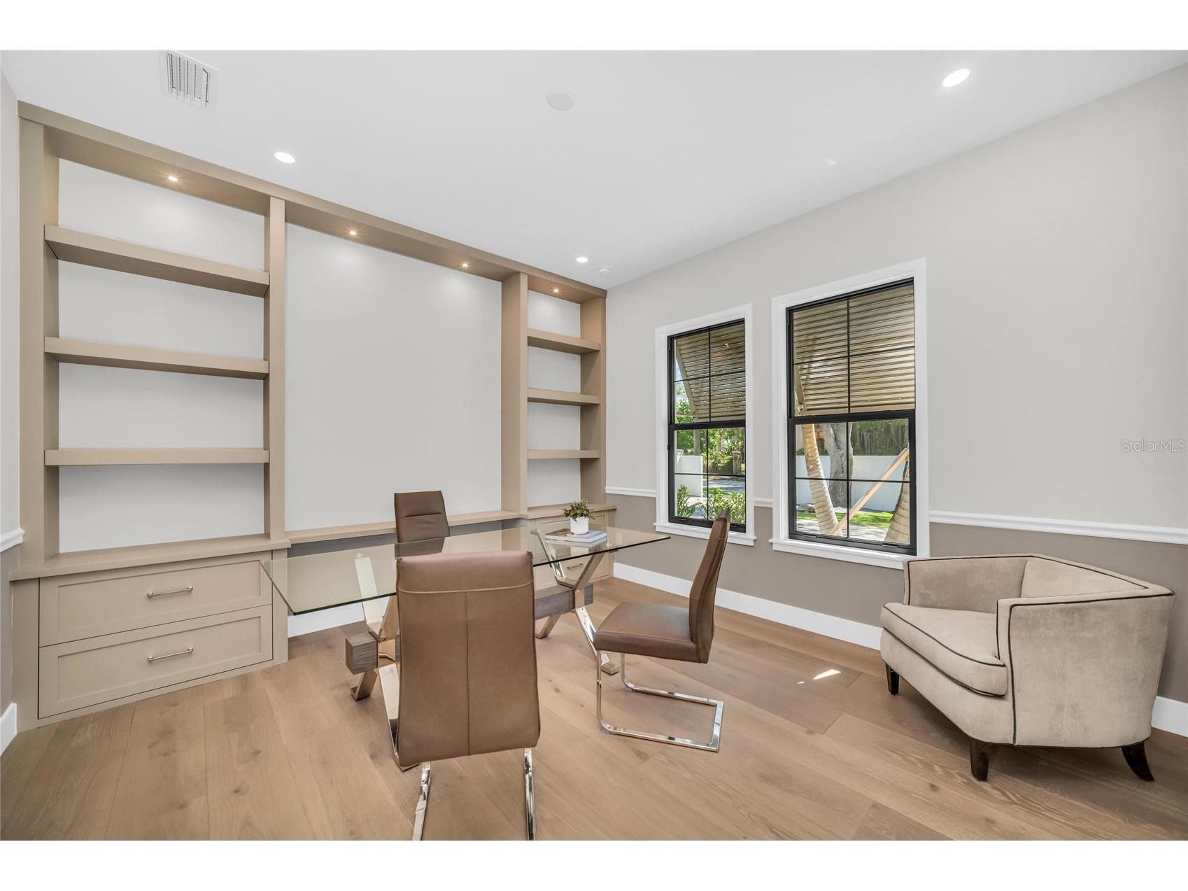 1516 S Orange Avenue Sarasota FL 34239 A4676686 image45