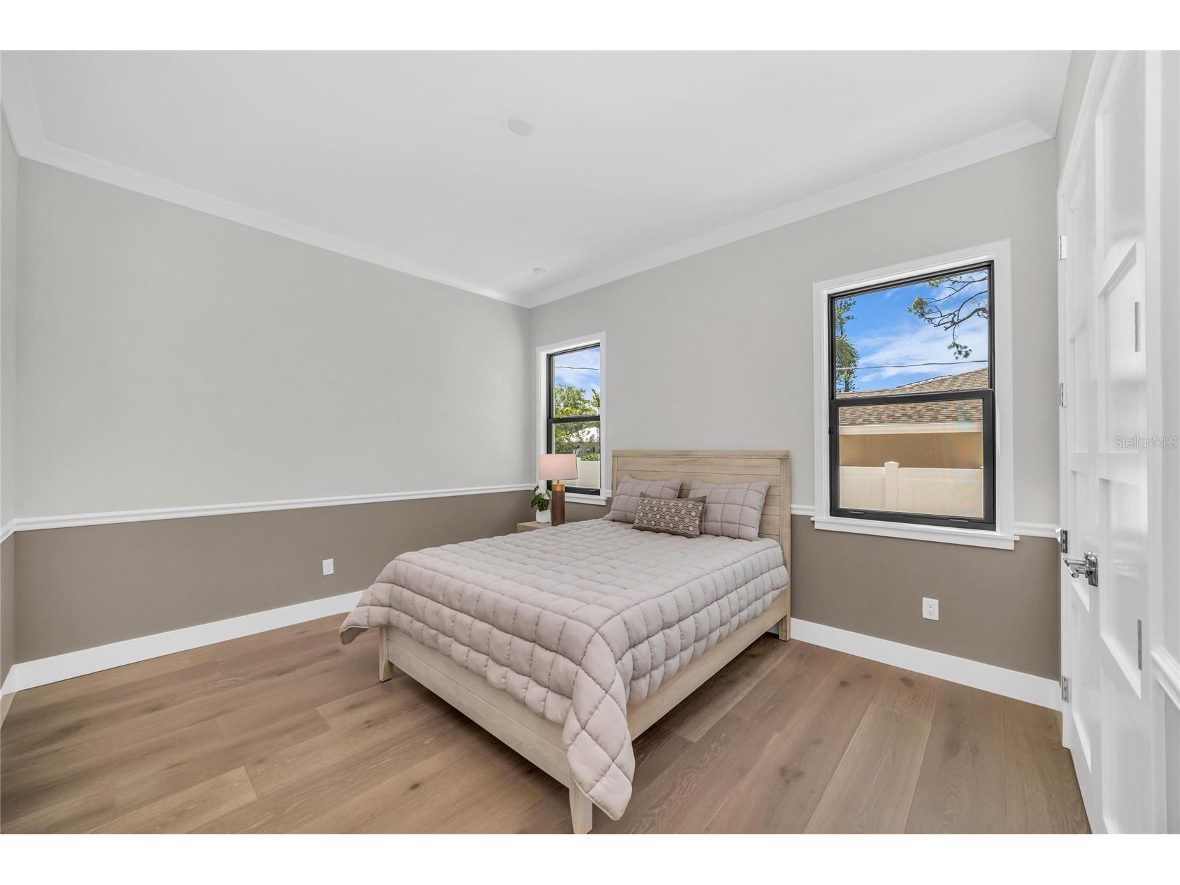 1516 S Orange Avenue Sarasota FL 34239 A4676686 image54
