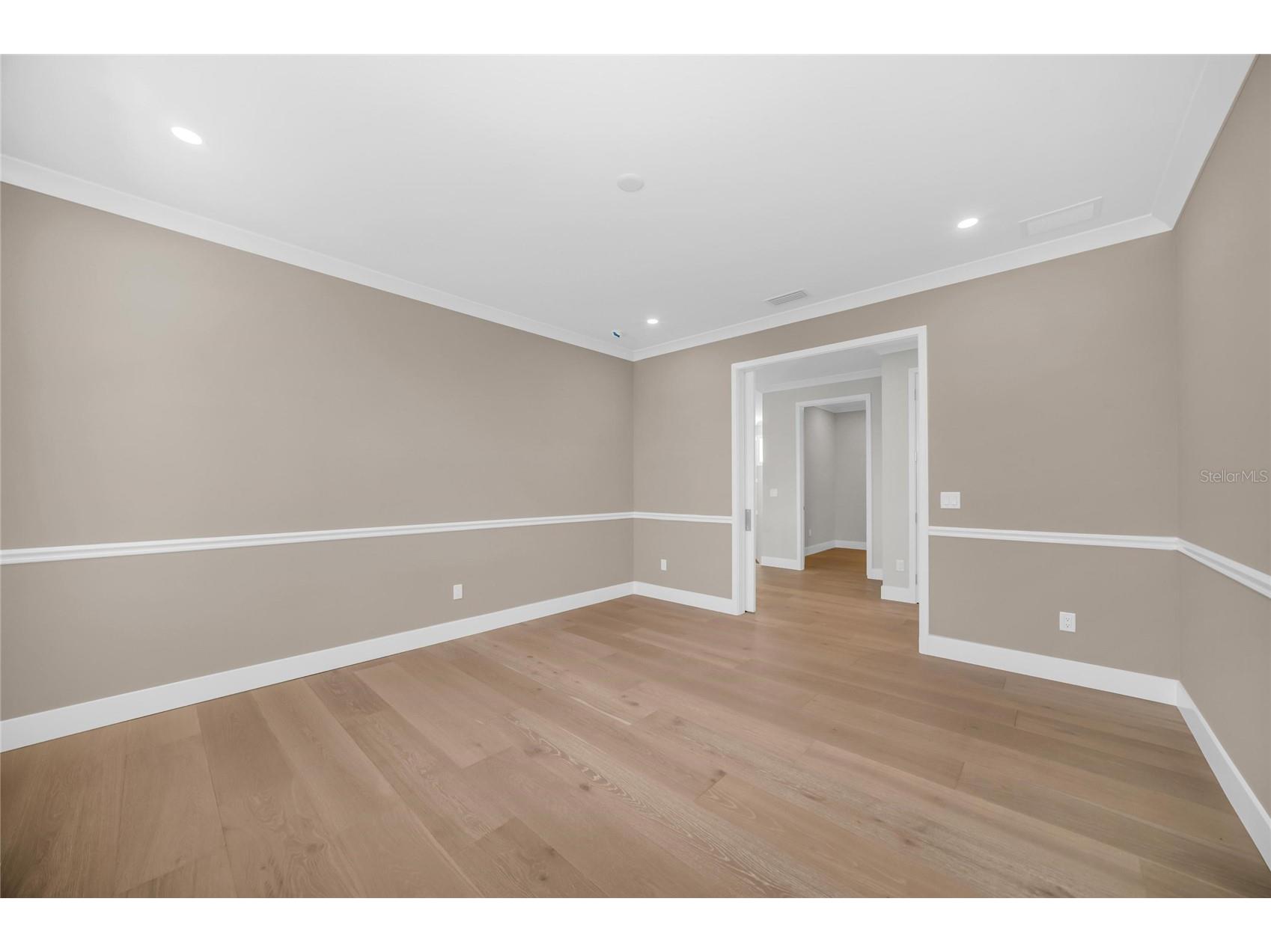 1516 S Orange Avenue Sarasota FL 34239 A4676686 image64