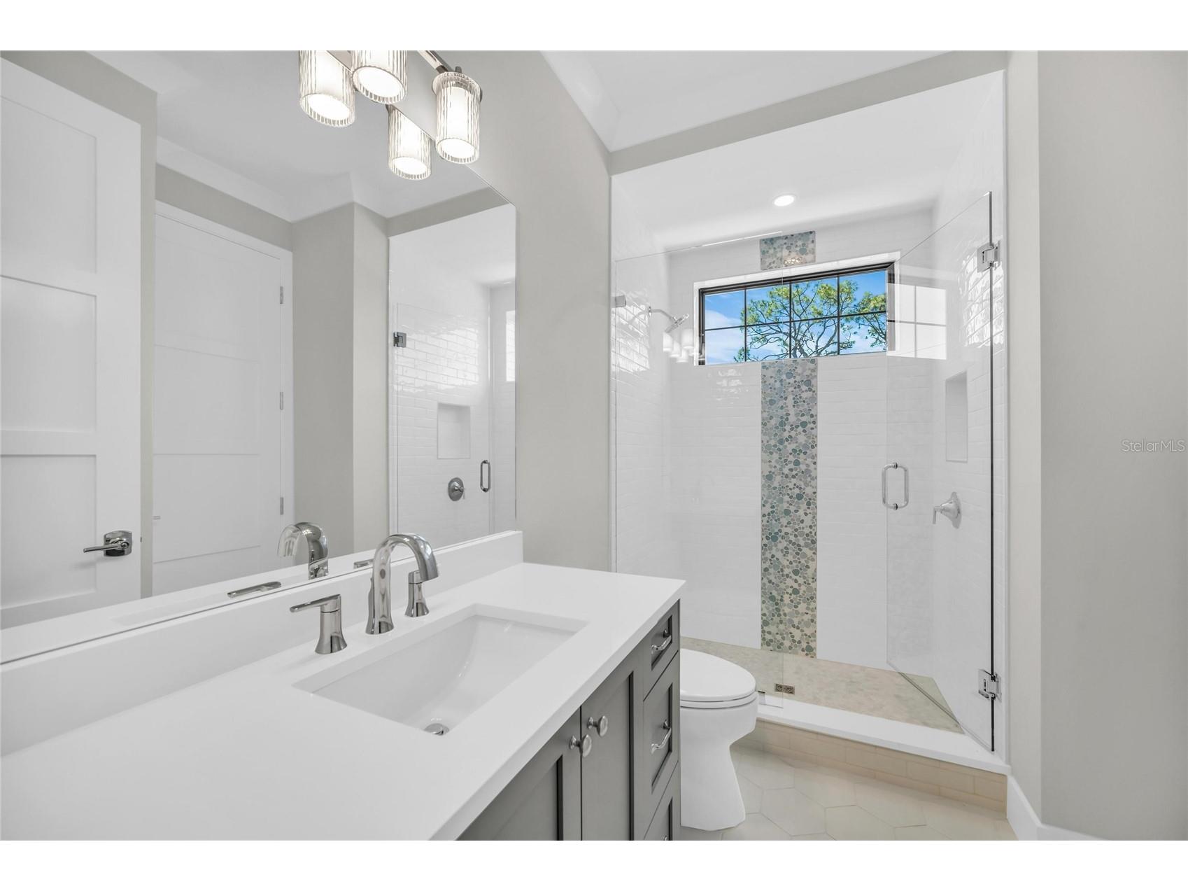 1516 S Orange Avenue Sarasota FL 34239 A4676686 image67