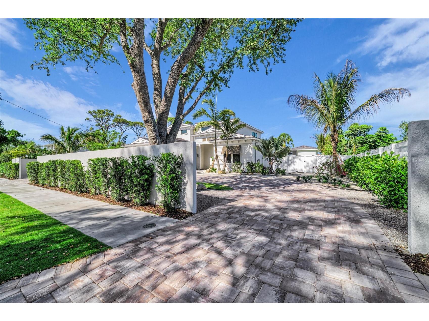 1516 S Orange Avenue Sarasota FL 34239 A4676686 image7
