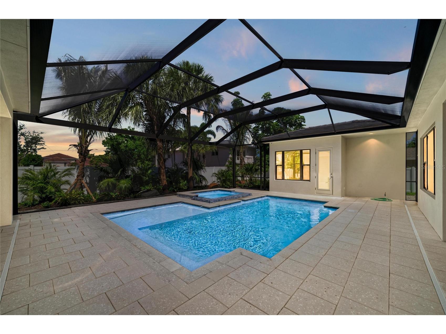 1516 S Orange Avenue Sarasota FL 34239 A4676686 image75