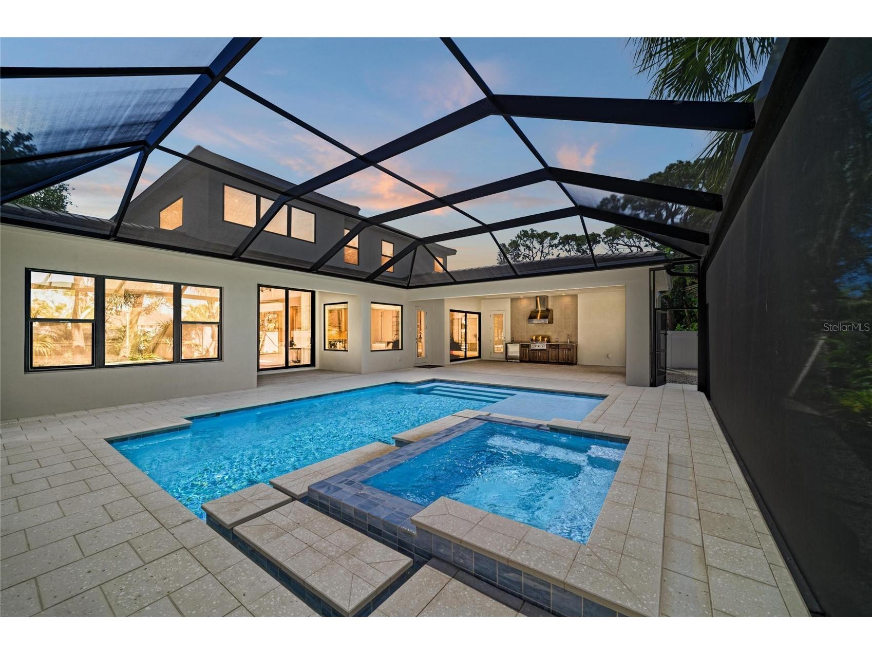 1516 S Orange Avenue Sarasota FL 34239 A4676686 image80