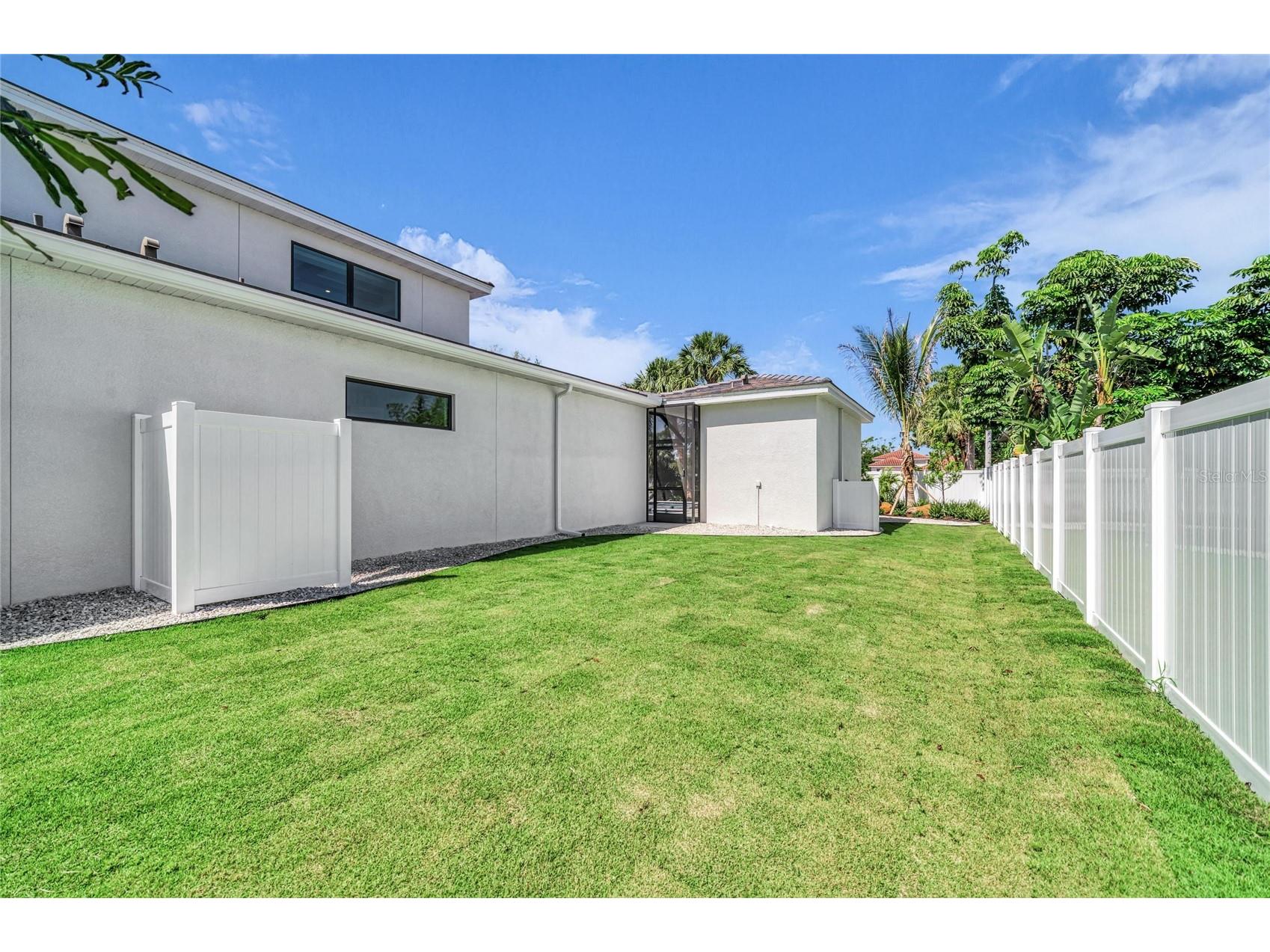 1516 S Orange Avenue Sarasota FL 34239 A4676686 image89