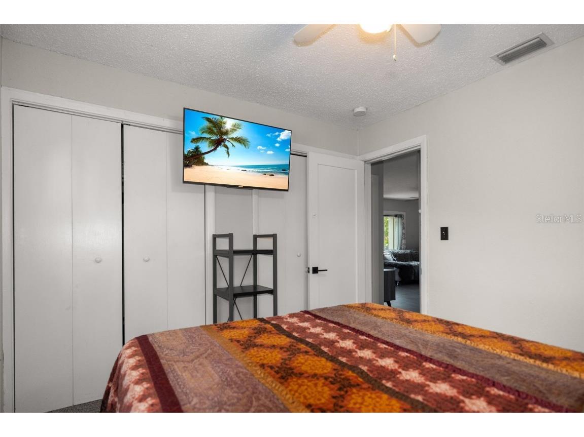 1516 Santa Anna Drive Dunedin FL 34698 TB8461131 image25