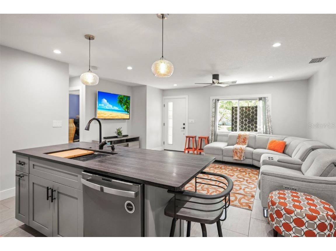 1516 Santa Anna Drive Dunedin FL 34698 TB8461131 image8