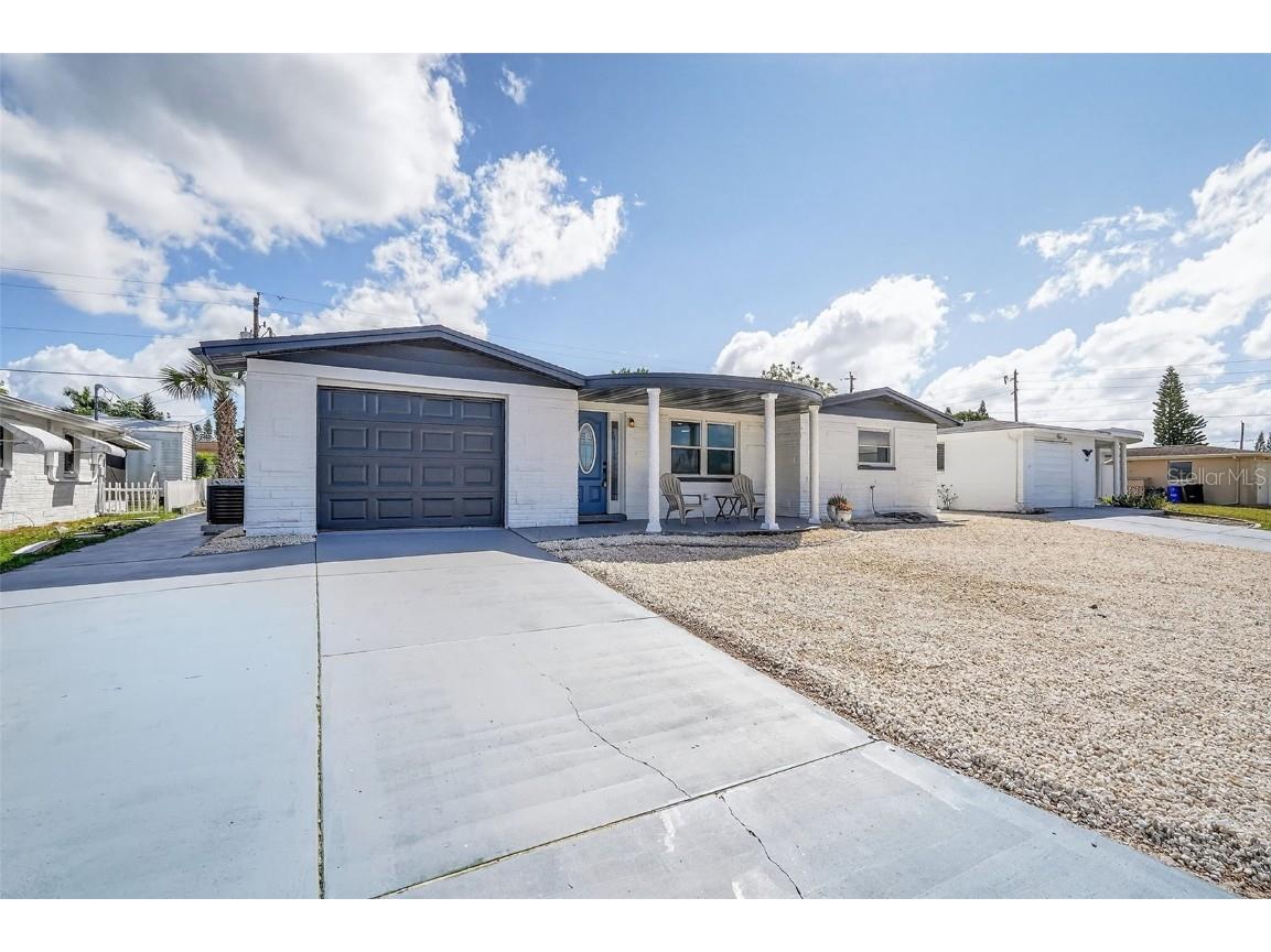 1516 Sentinel Street Holiday FL 34690 TB8435117 image1