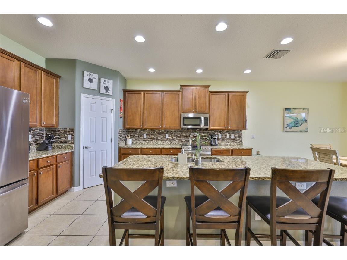 1516 Yale Castle Court Ruskin FL 33570 TB8430482 image13