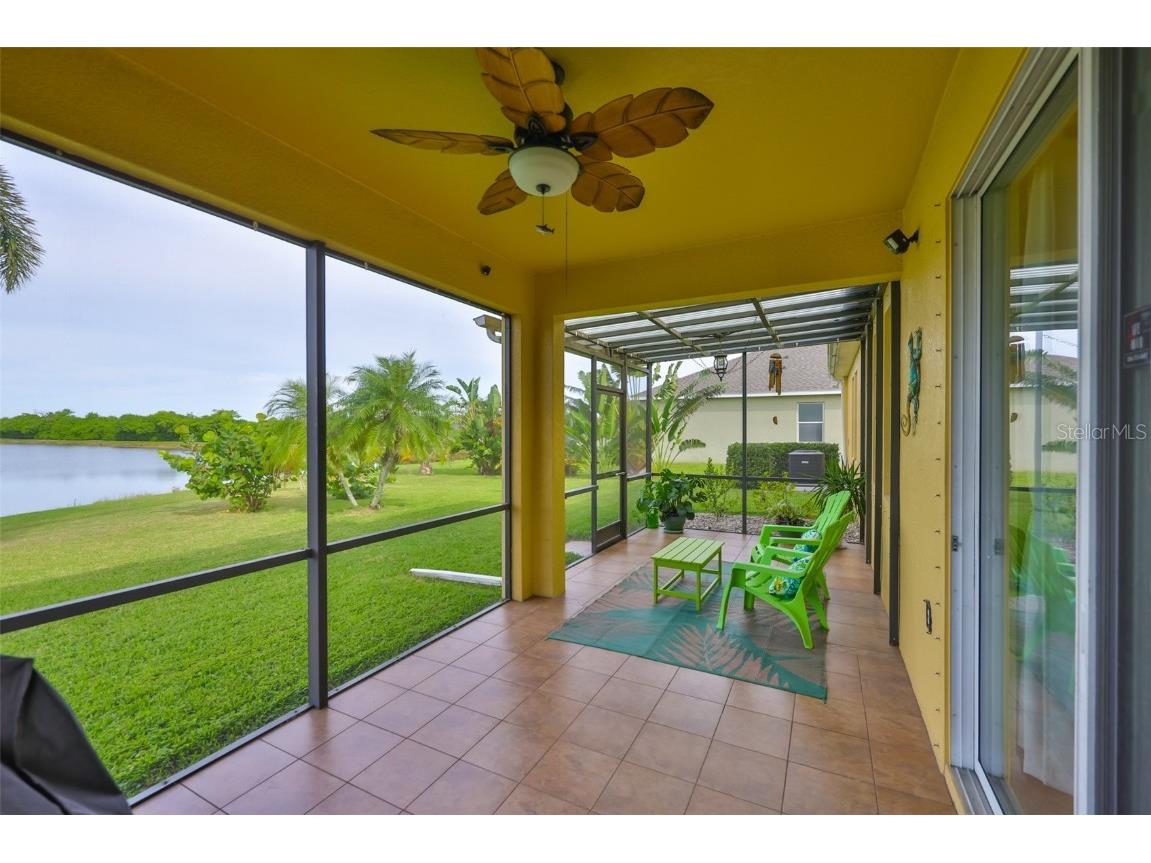 1516 Yale Castle Court Ruskin FL 33570 TB8430482 image2