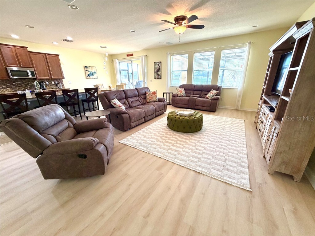 1516 Yale Castle Court Ruskin FL 33570 TB8430482 image22