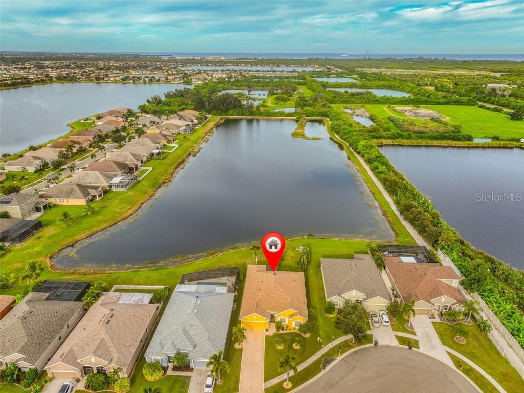 1516 Yale Castle Court Ruskin FL 33570 TB8430482 image3