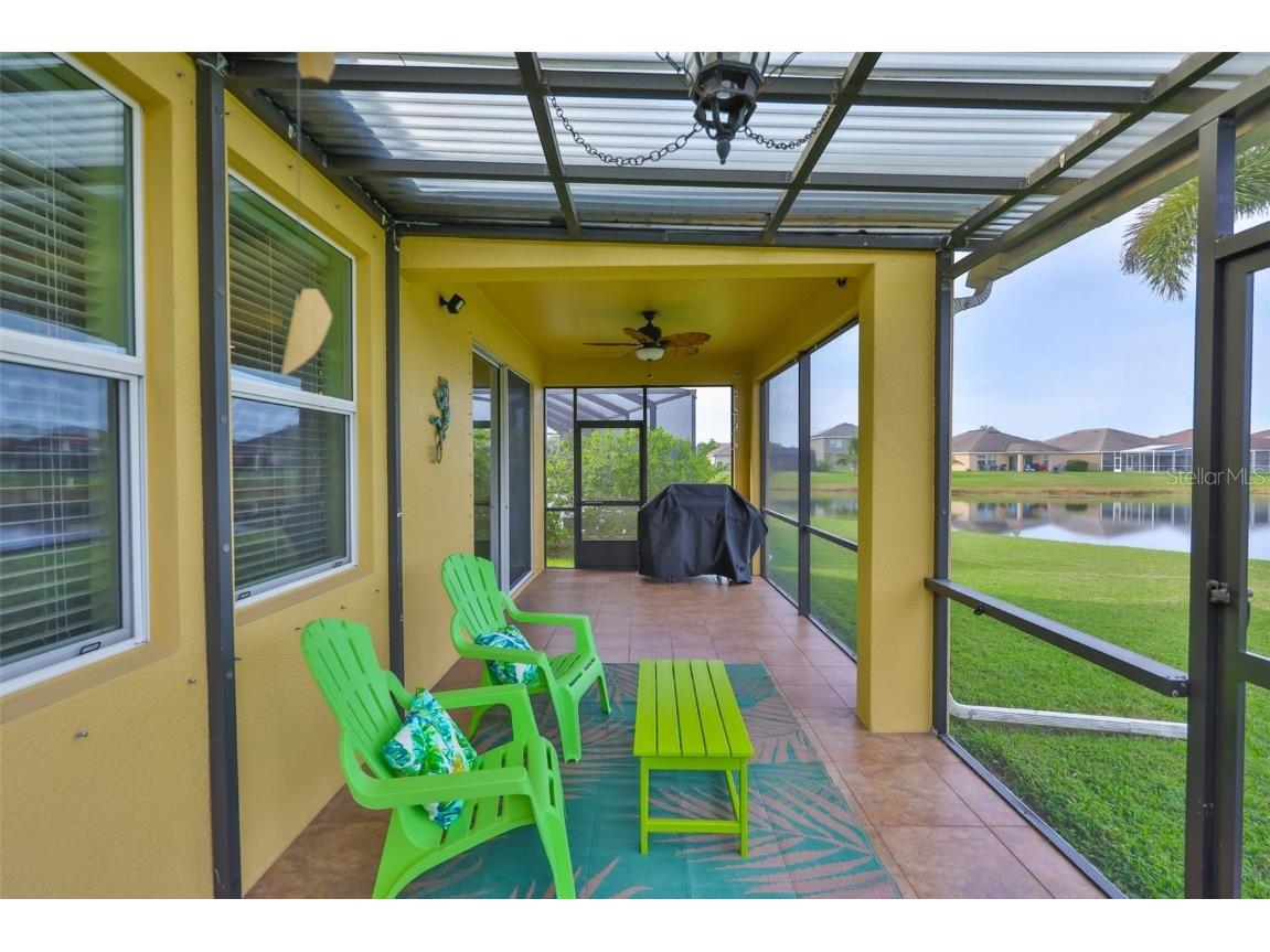 1516 Yale Castle Court Ruskin FL 33570 TB8430482 image40