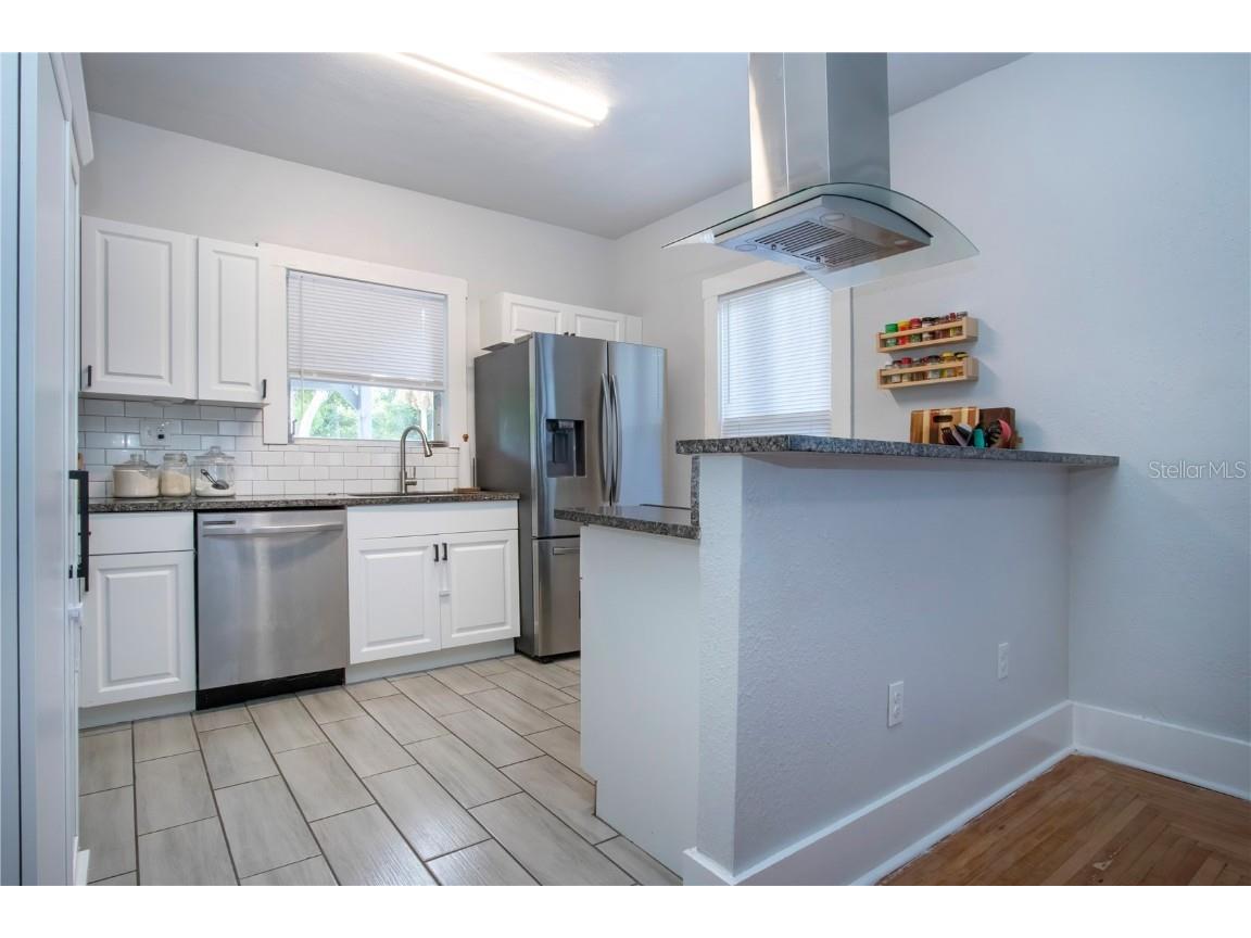 1517 5th Street W Palmetto FL 34221 A4661916 image29