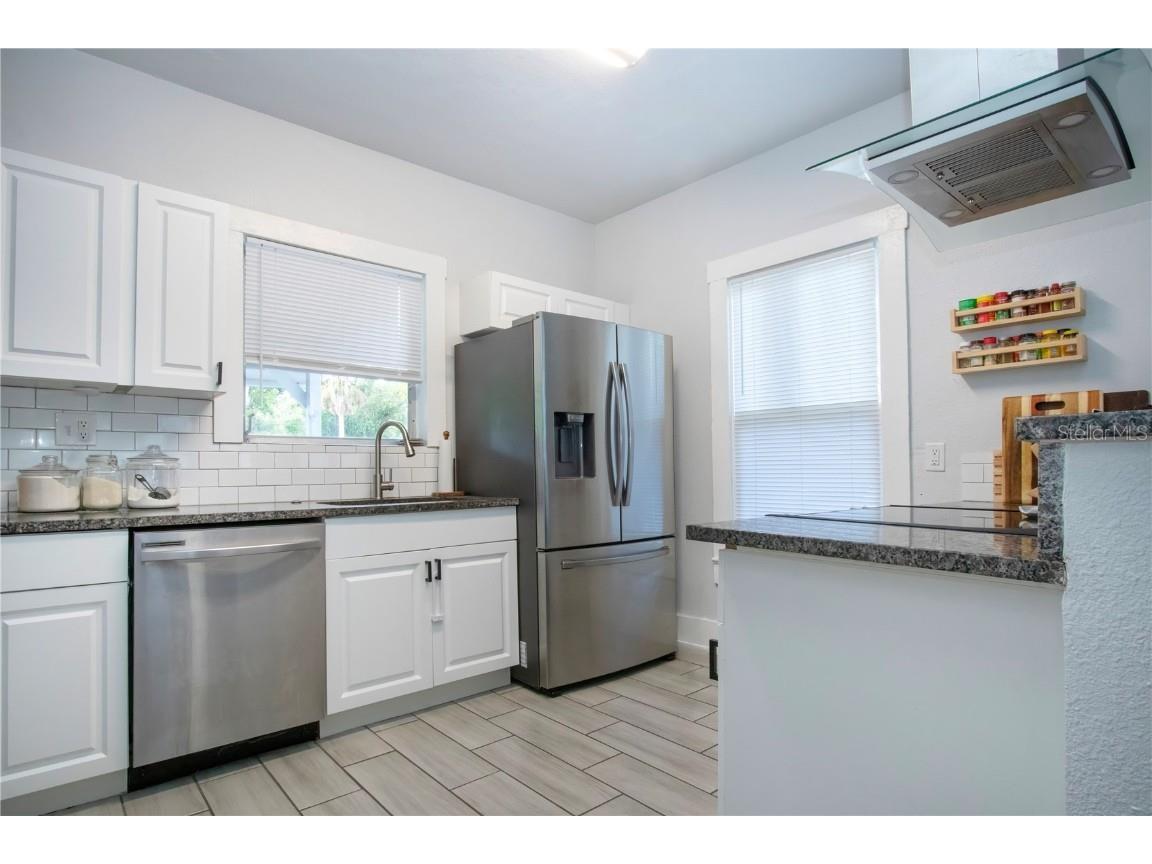 1517 5th Street W Palmetto FL 34221 A4661916 image30