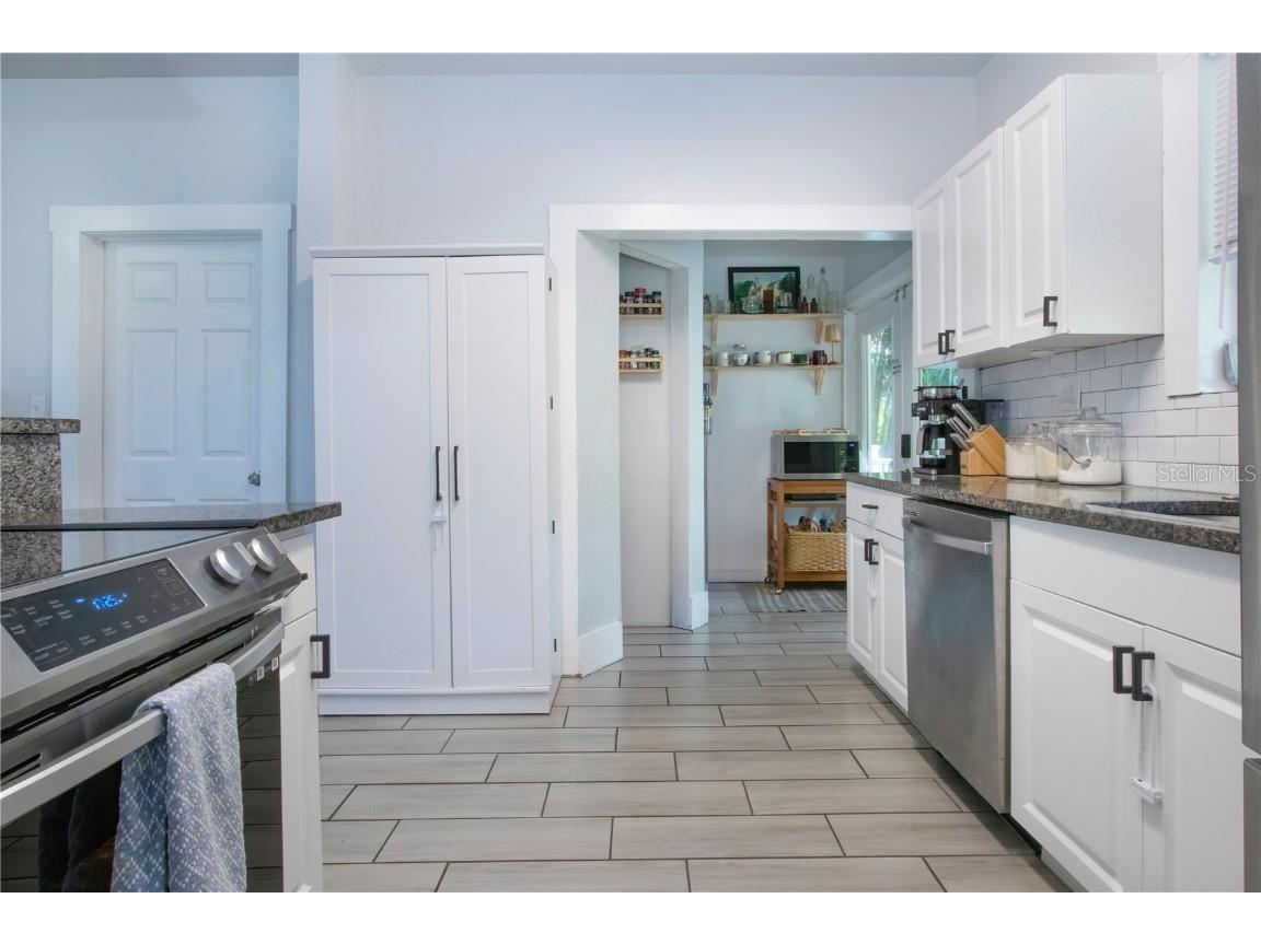 1517 5th Street W Palmetto FL 34221 A4661916 image50